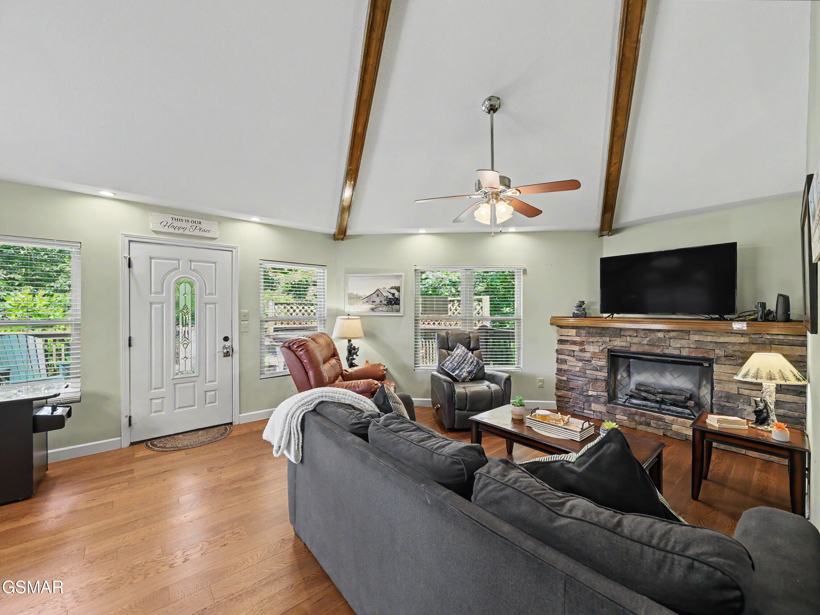 717 Valley View Lane