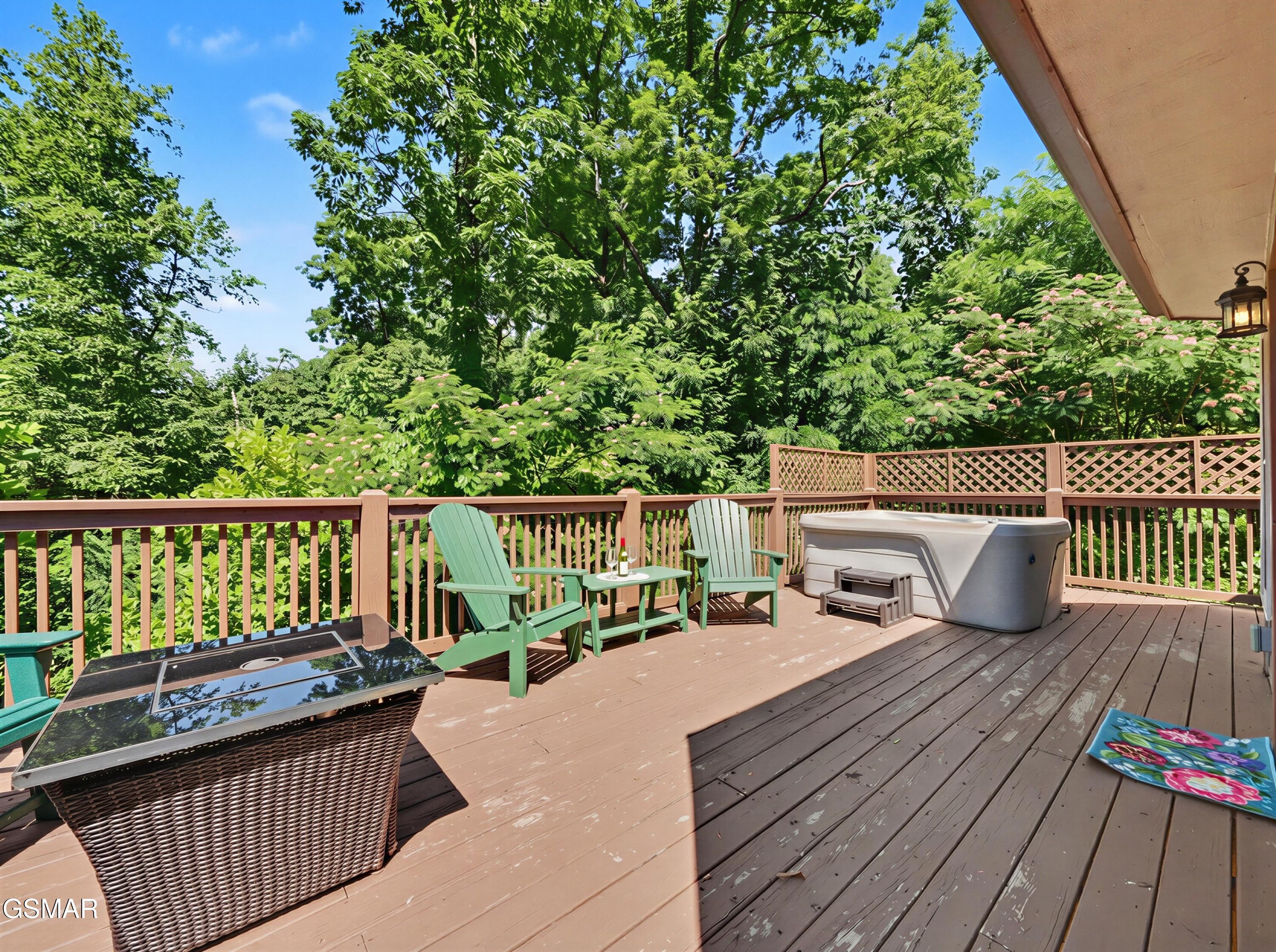 717 Valley View Lane