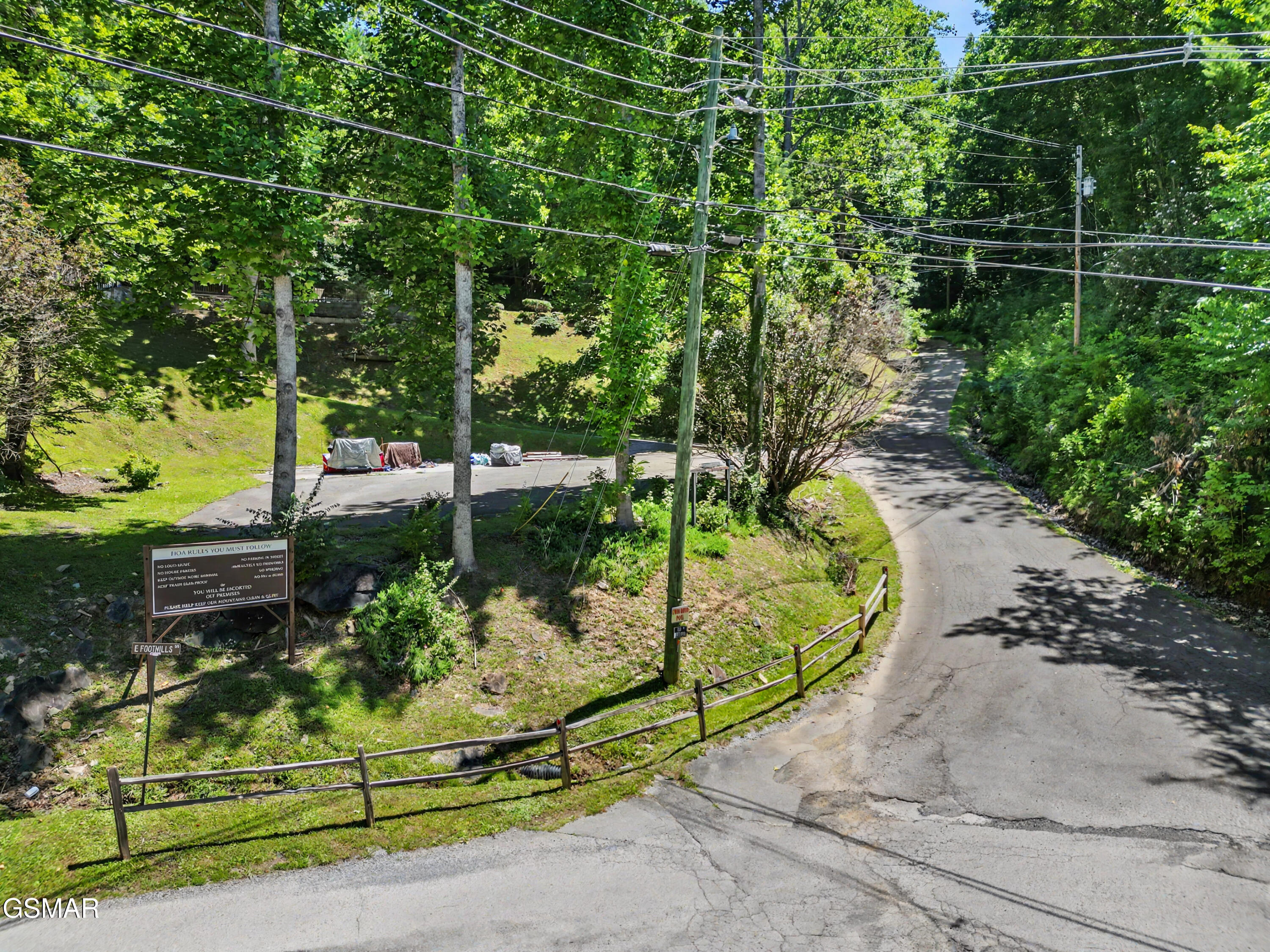 717 Valley View Lane