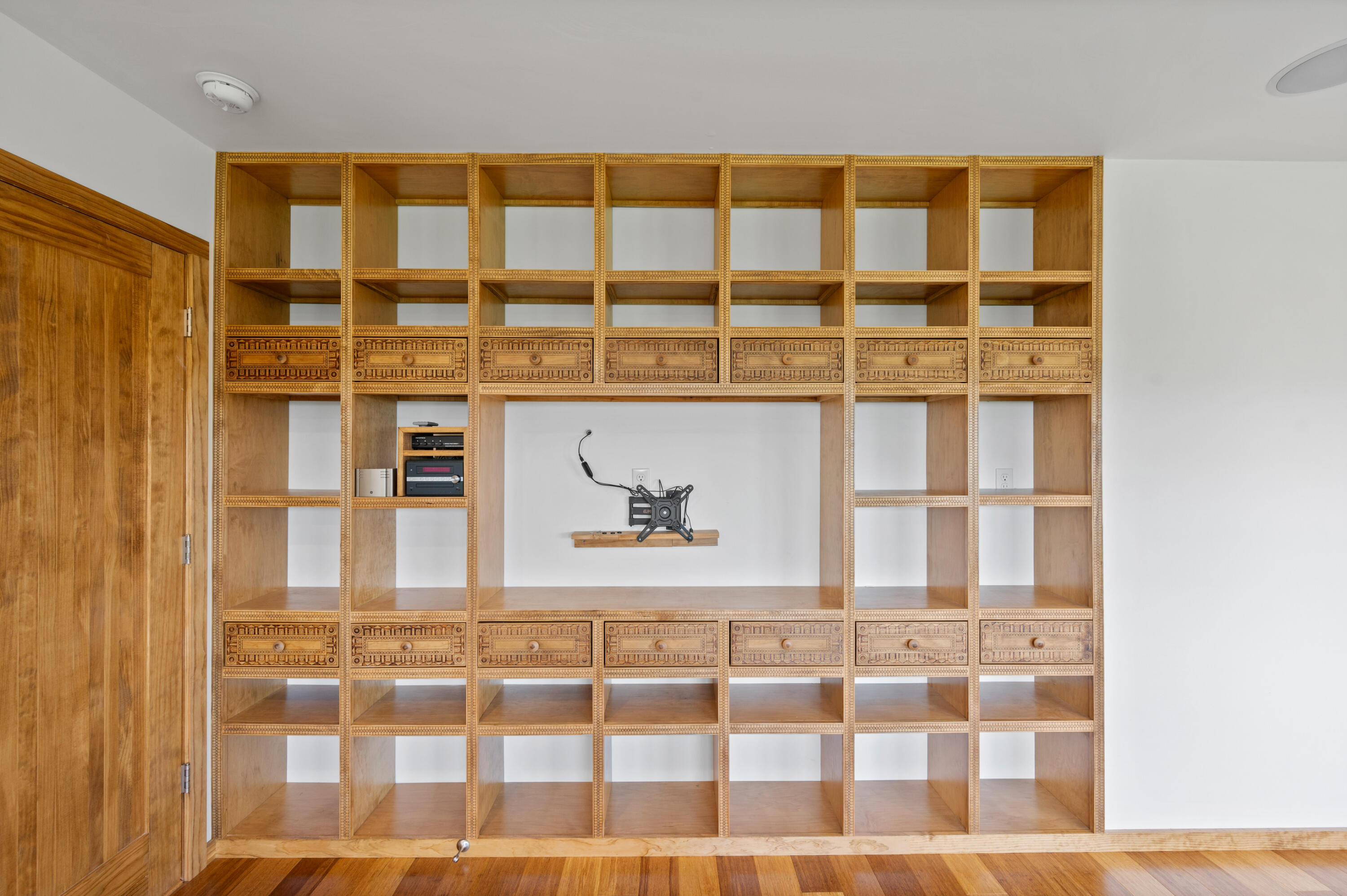 114 Amaryllis Road