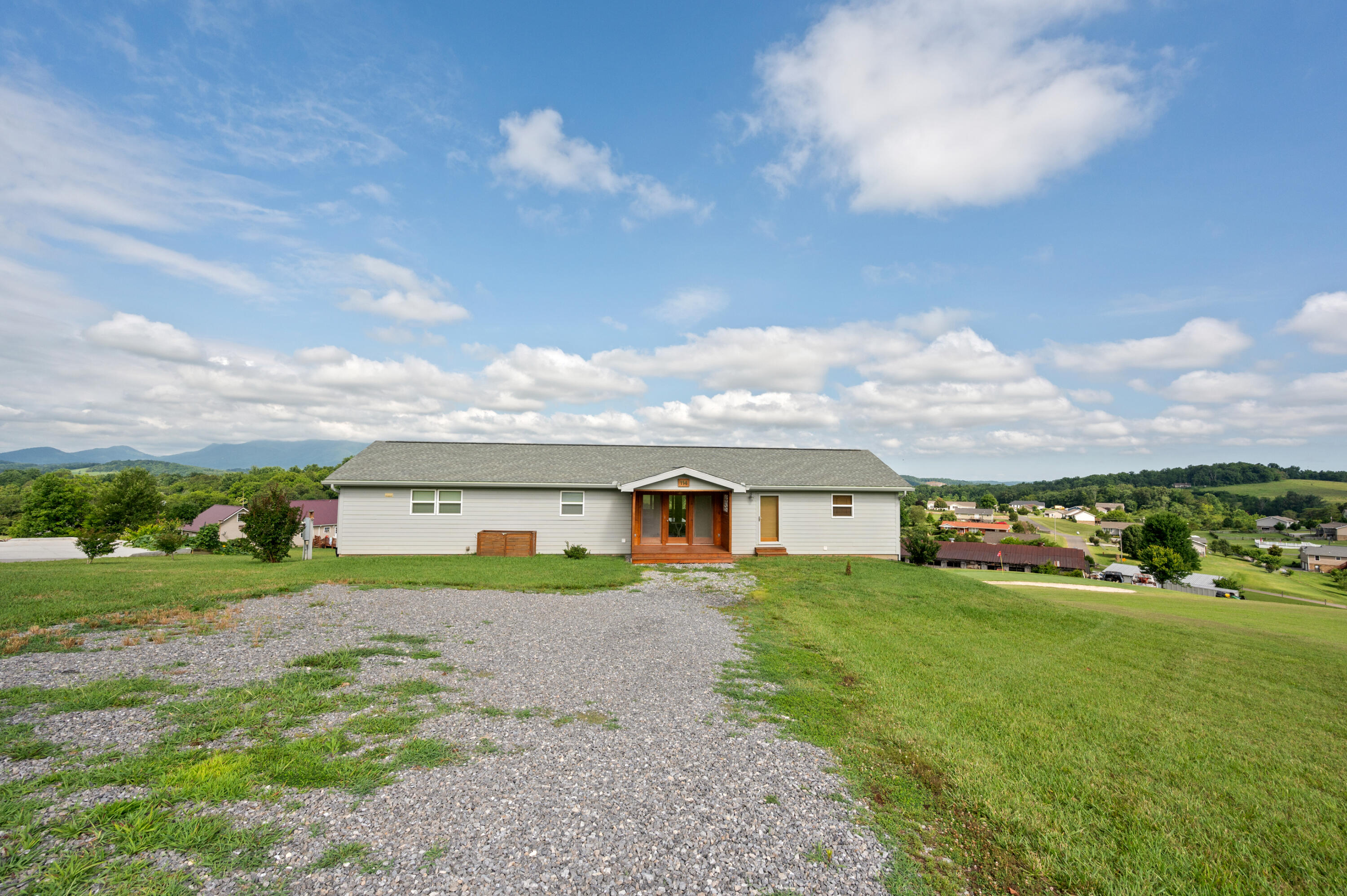 114 Amaryllis Road