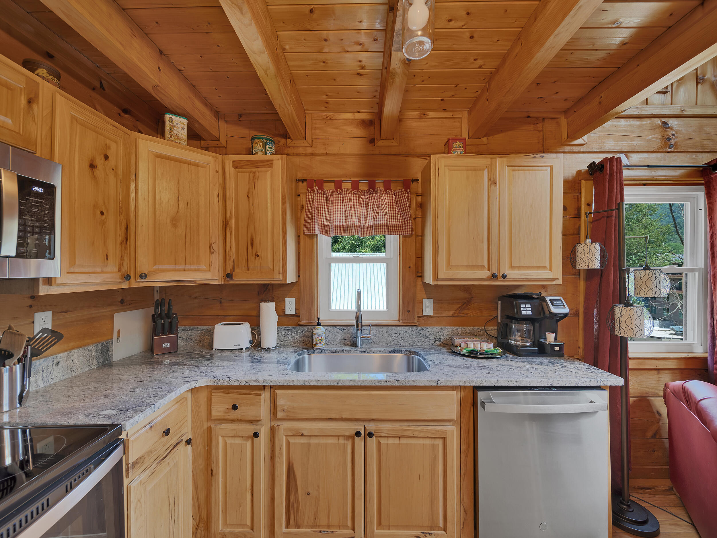 824 Eagle Cove Way