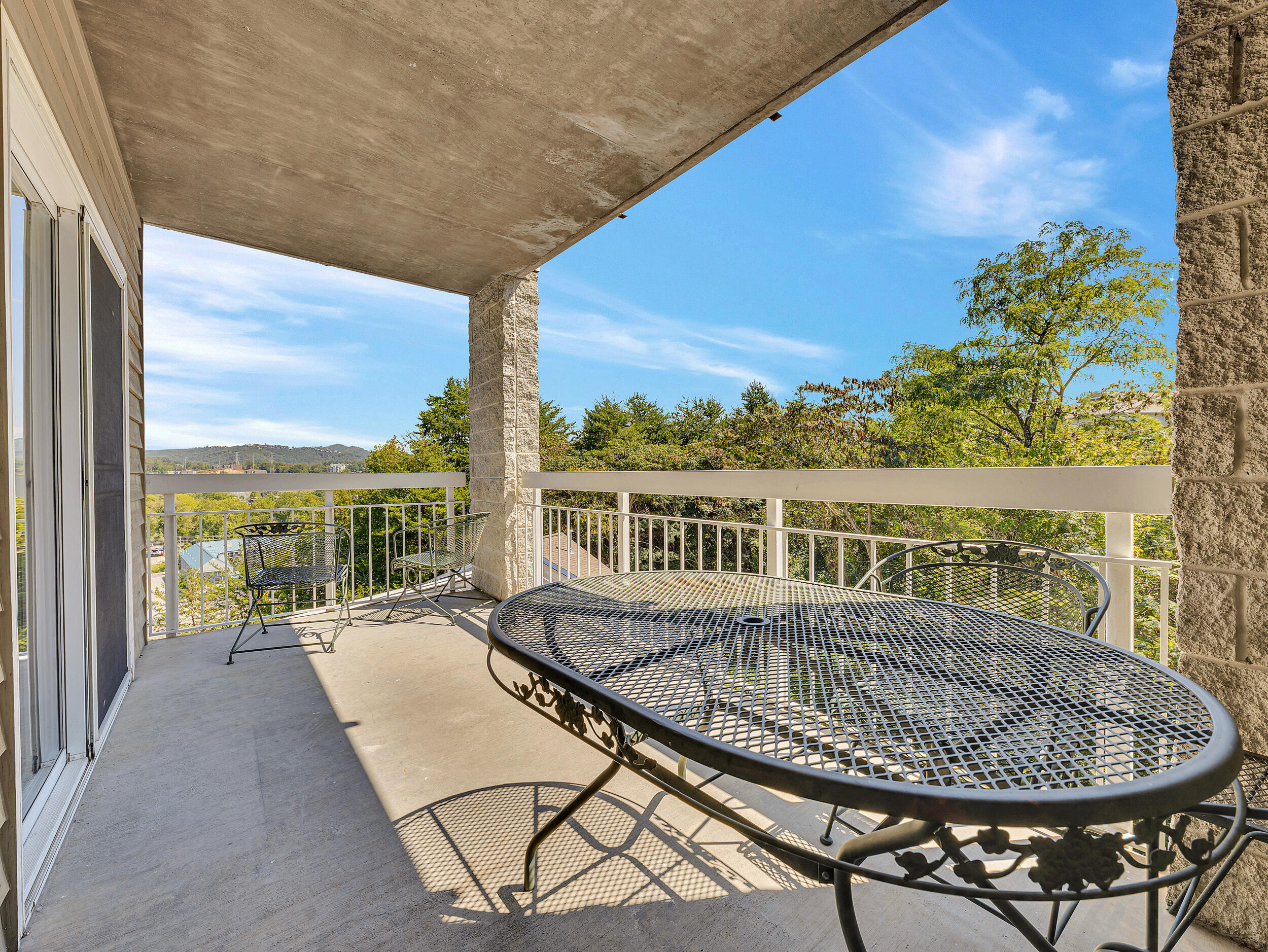 205 Ogle Drive, 341