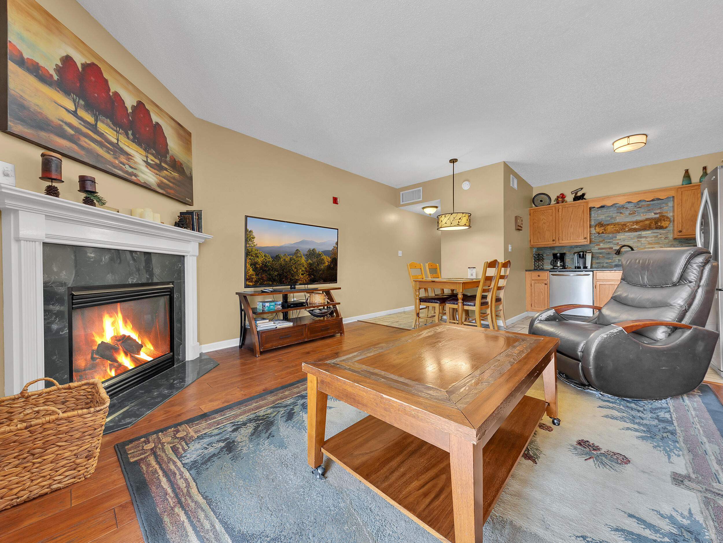 205 Ogle Drive, 341