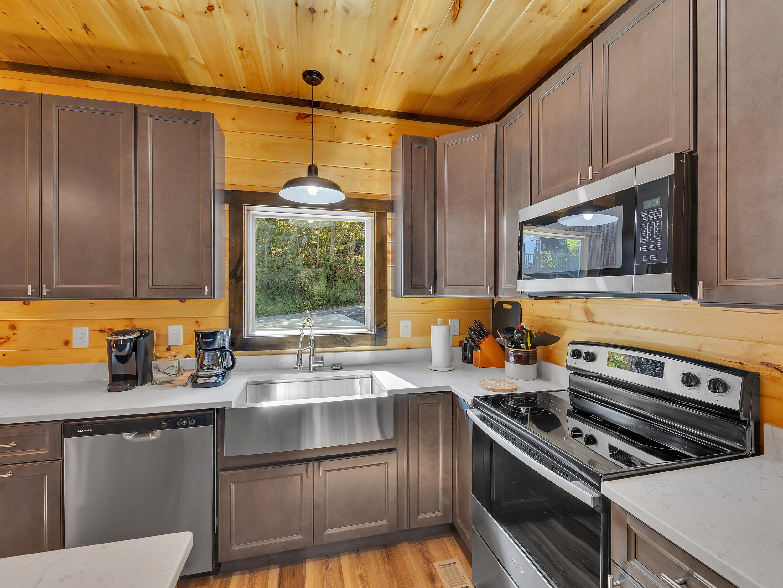 221 Chimney Tops Way