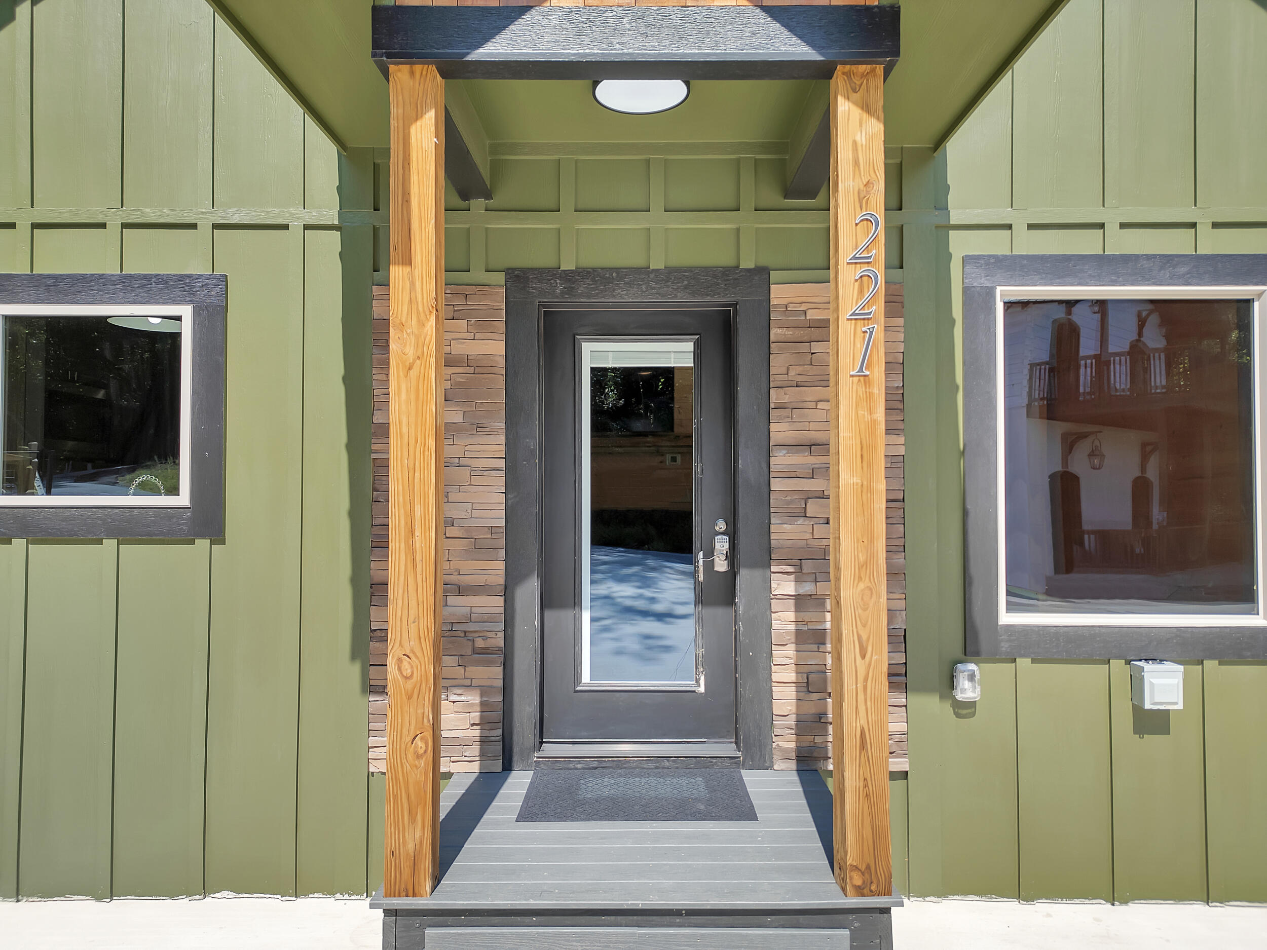221 Chimney Tops Way