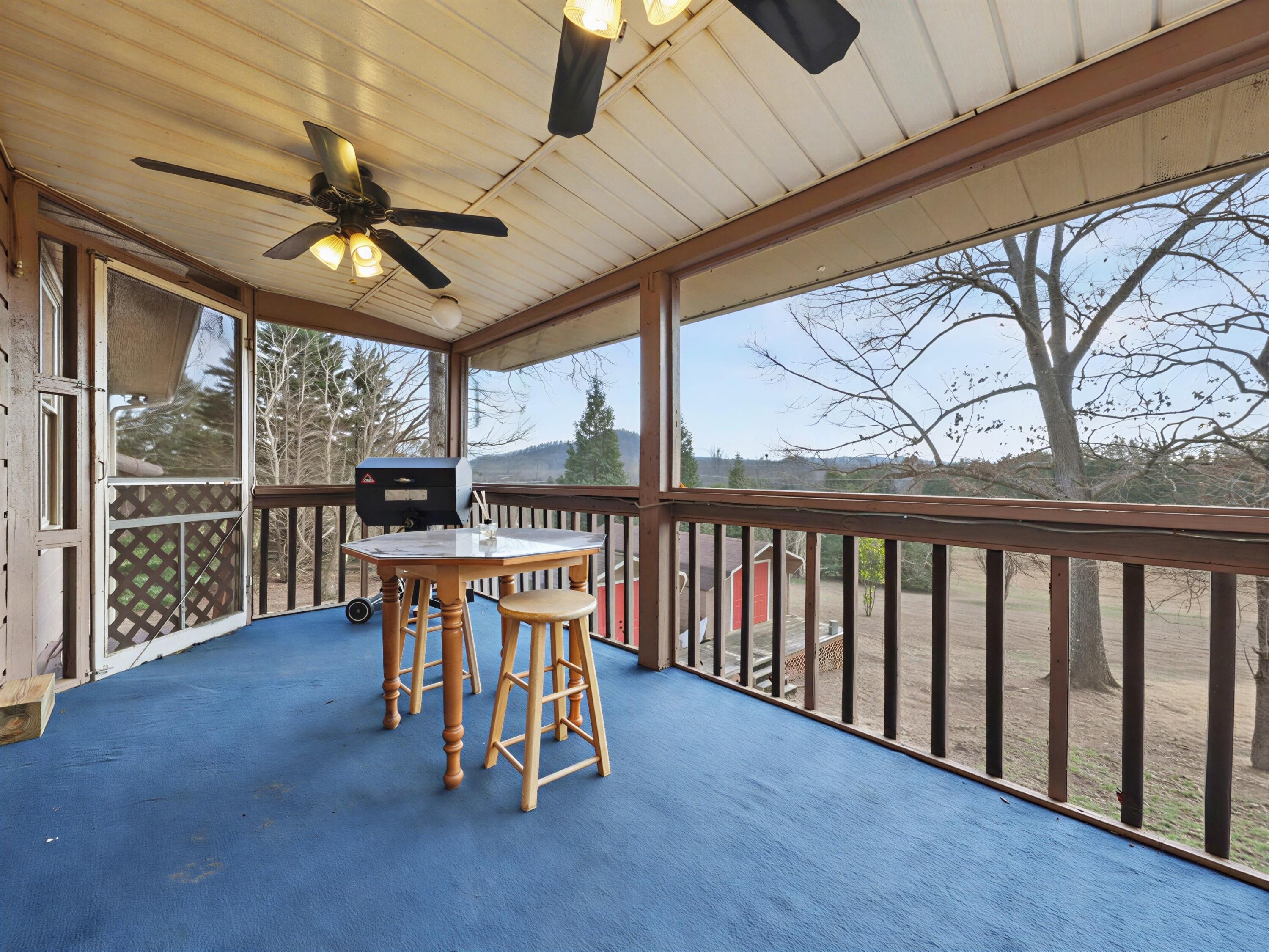 2456 Amanda Lane