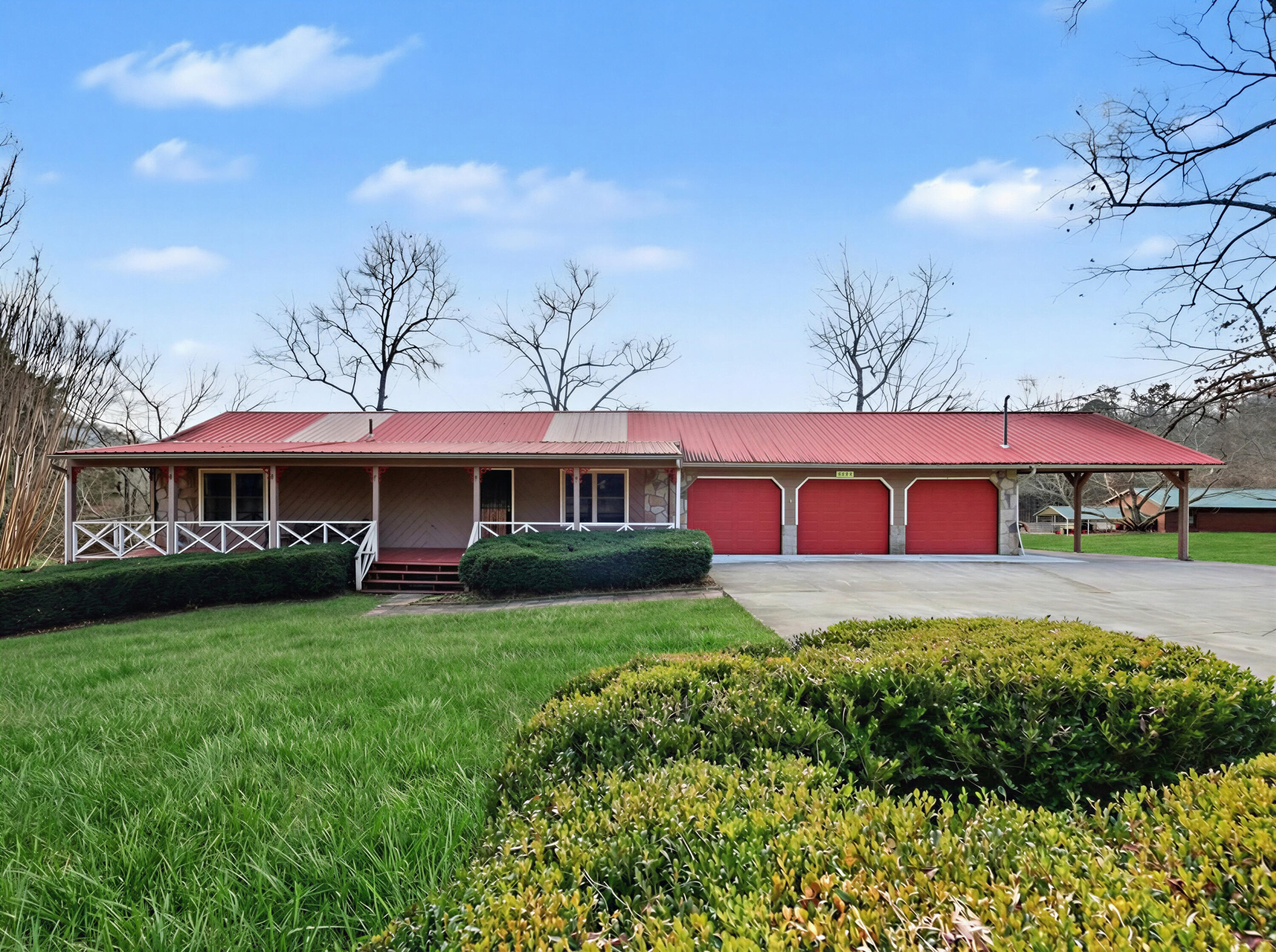 2456 Amanda Lane
