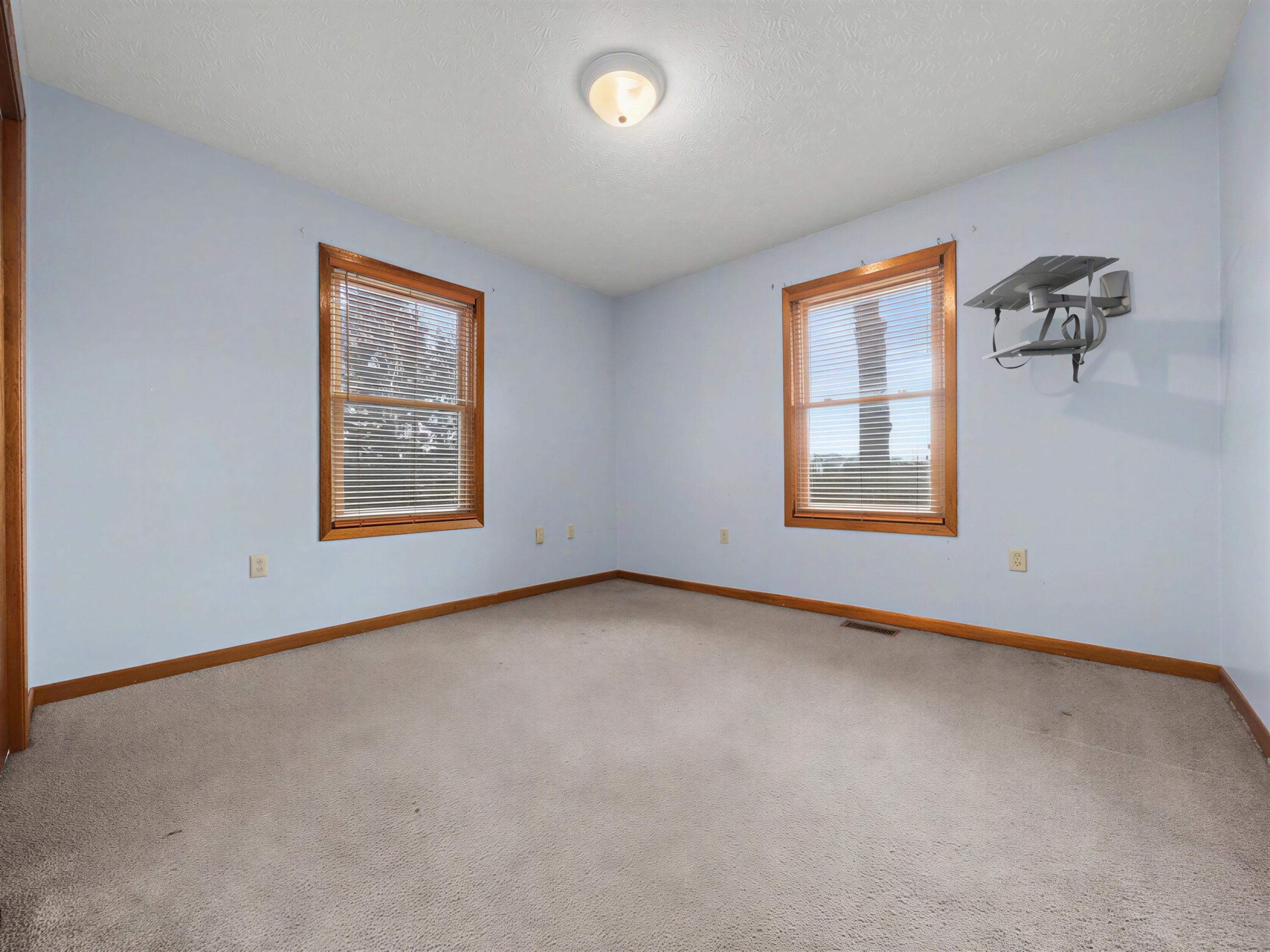 2456 Amanda Lane