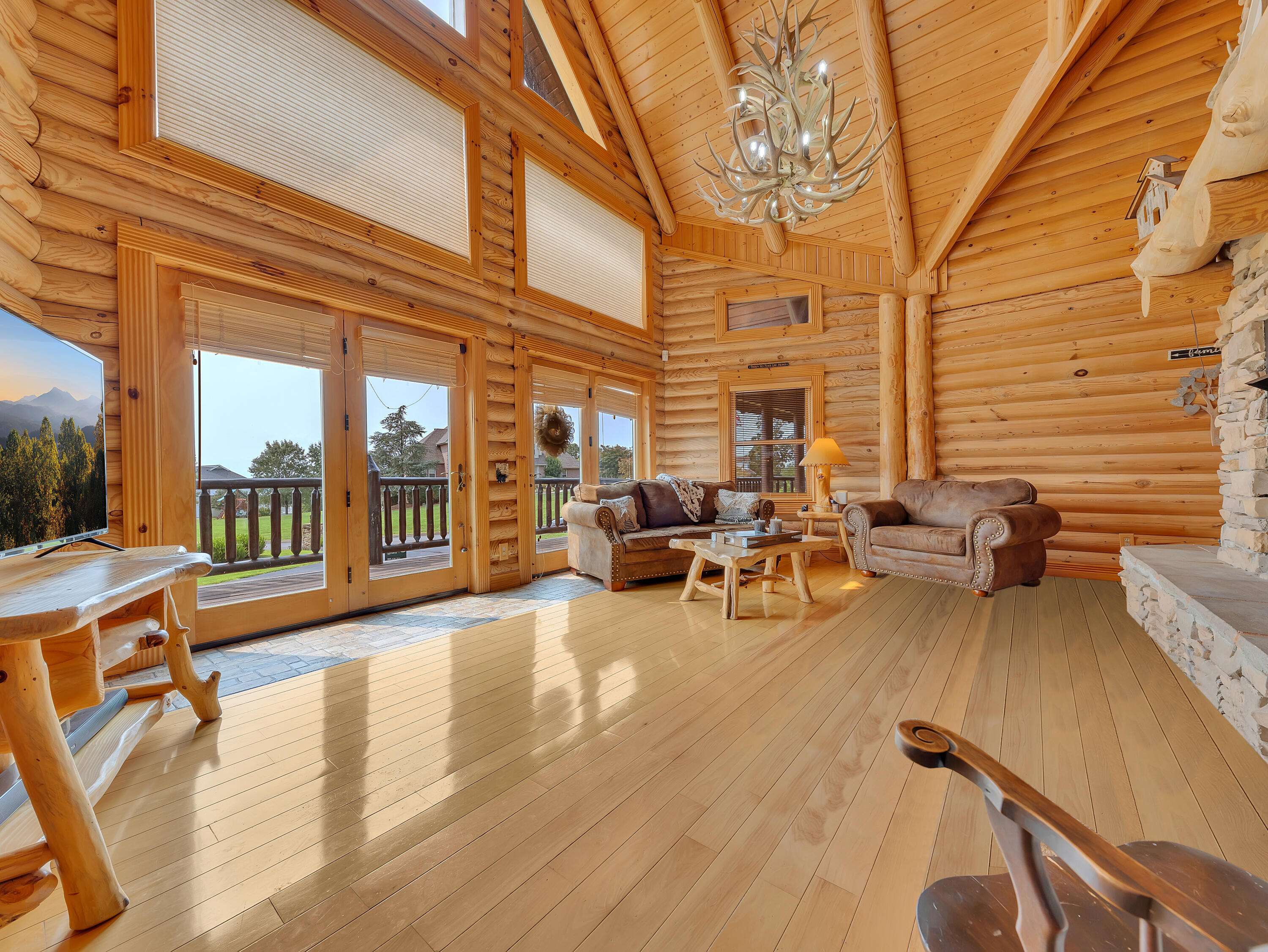 838 Pinnacle Drive