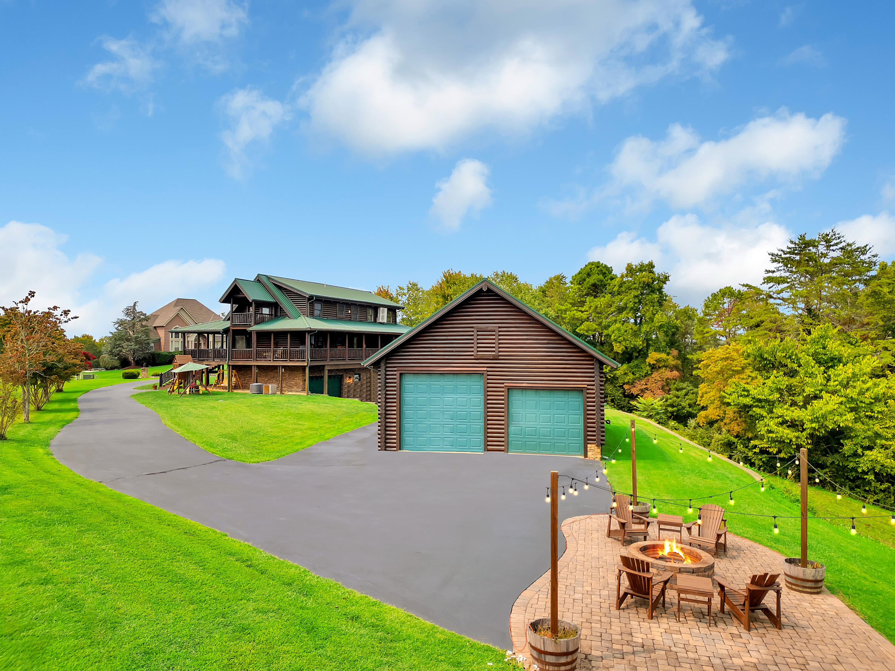 838 Pinnacle Drive