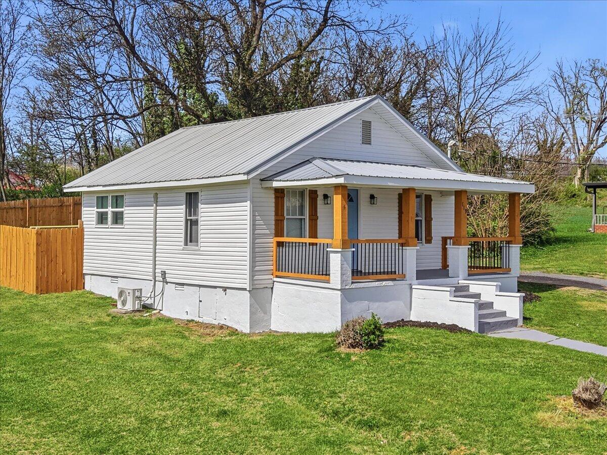 119 Stillwell Avenue