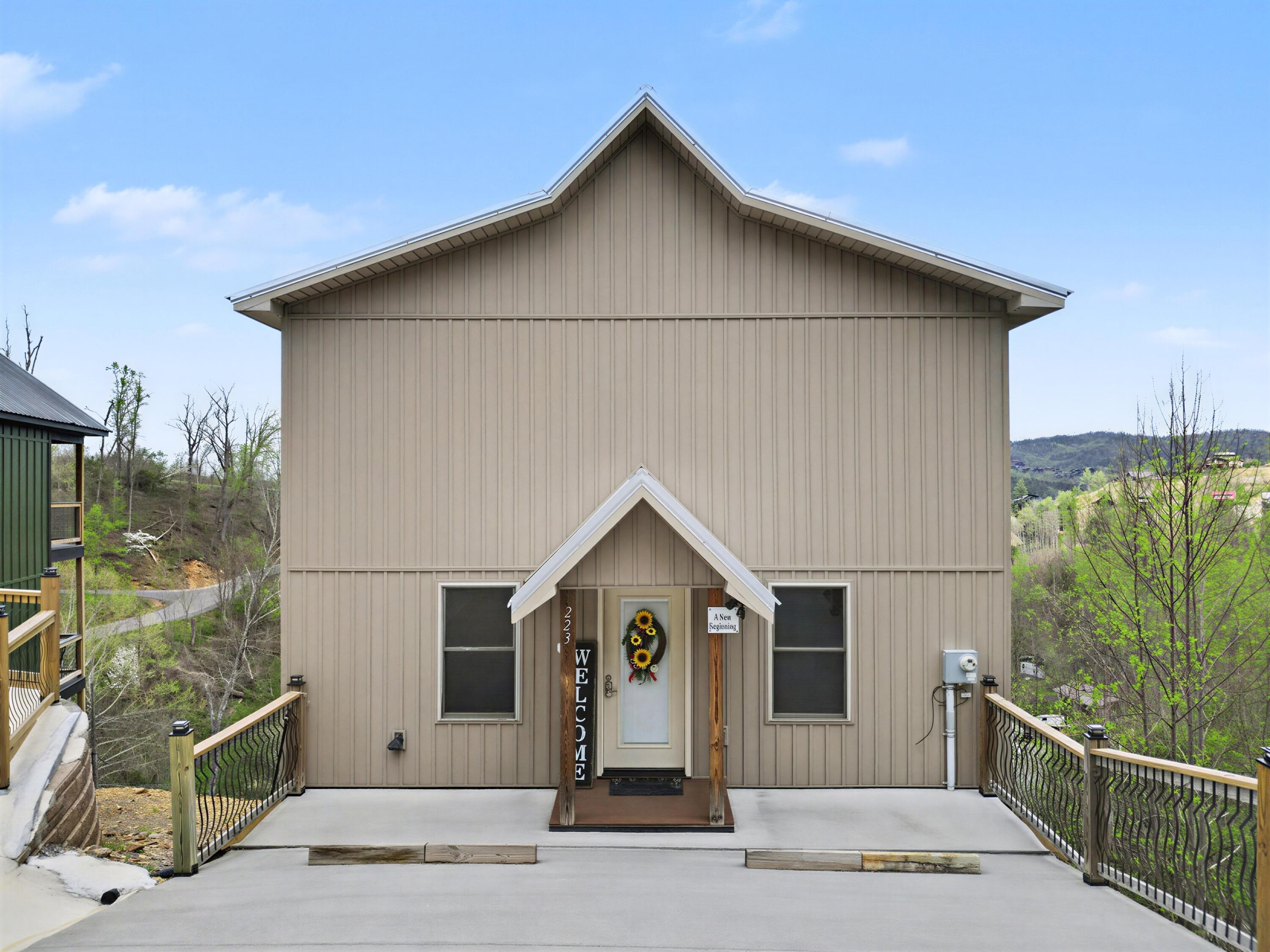 223 Chimney Tops Way