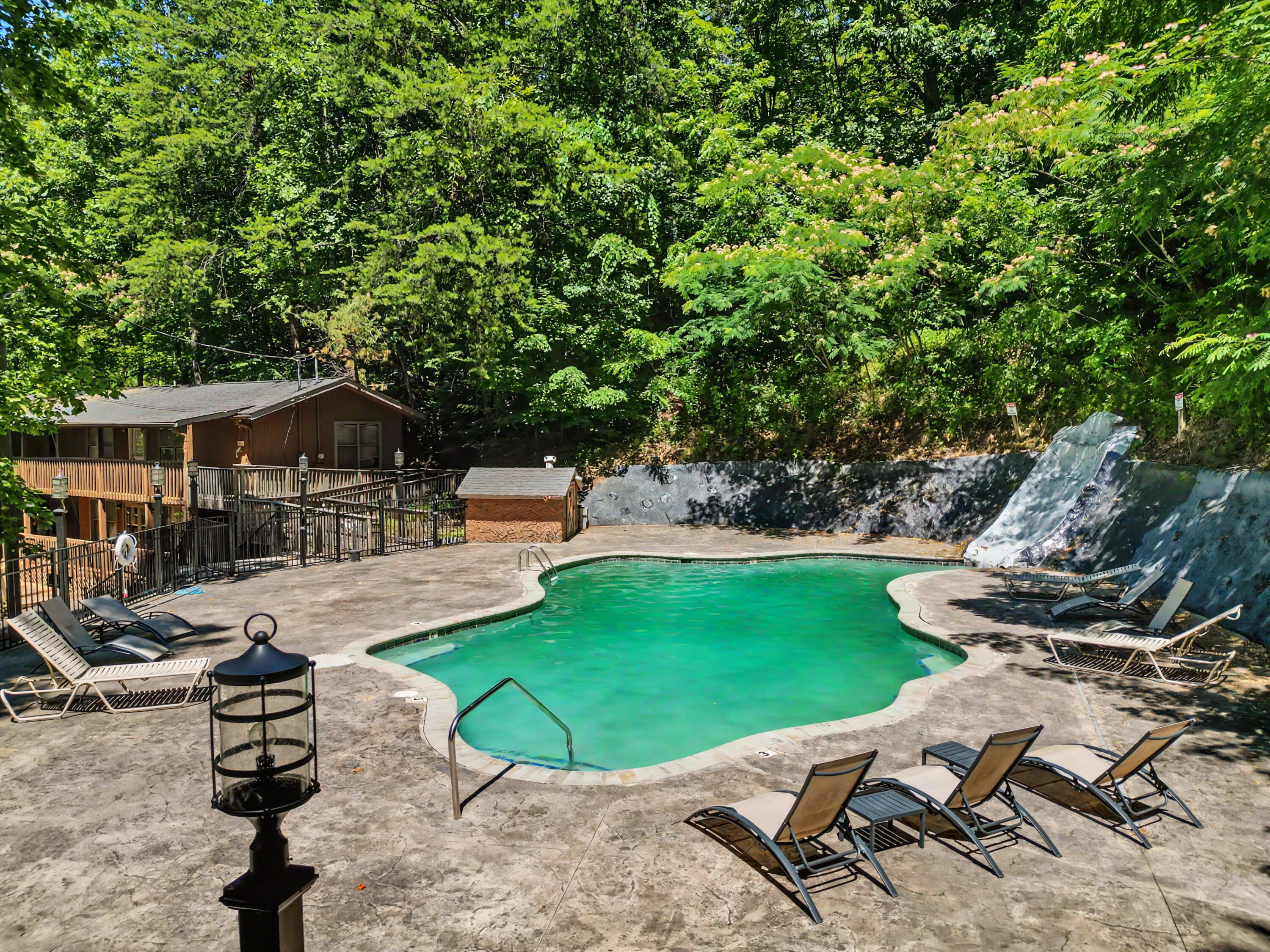 717 Valley View Lane