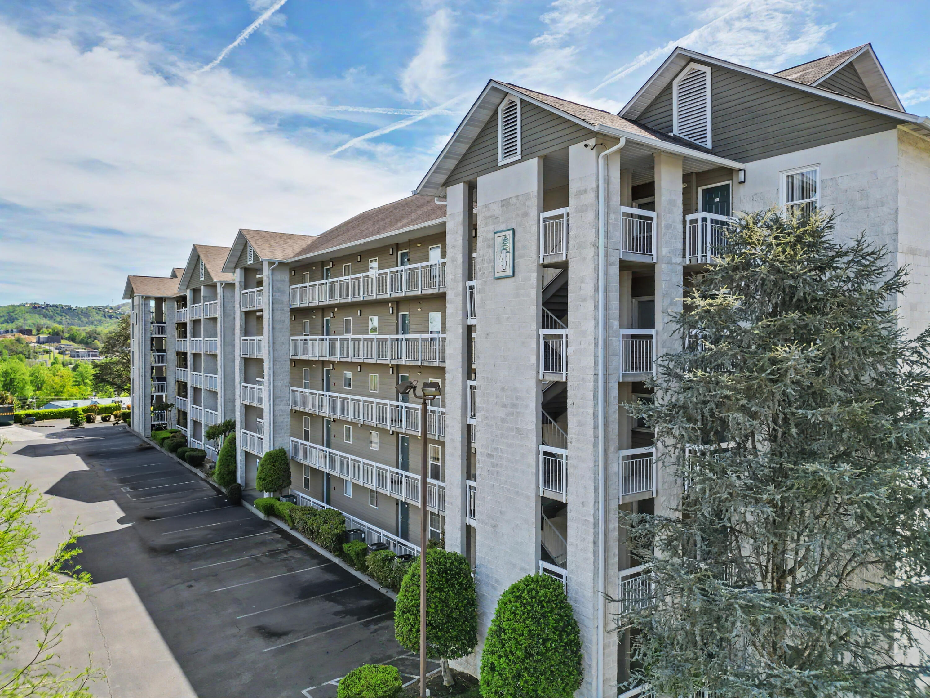 205 Ogle Drive, UNIT 424