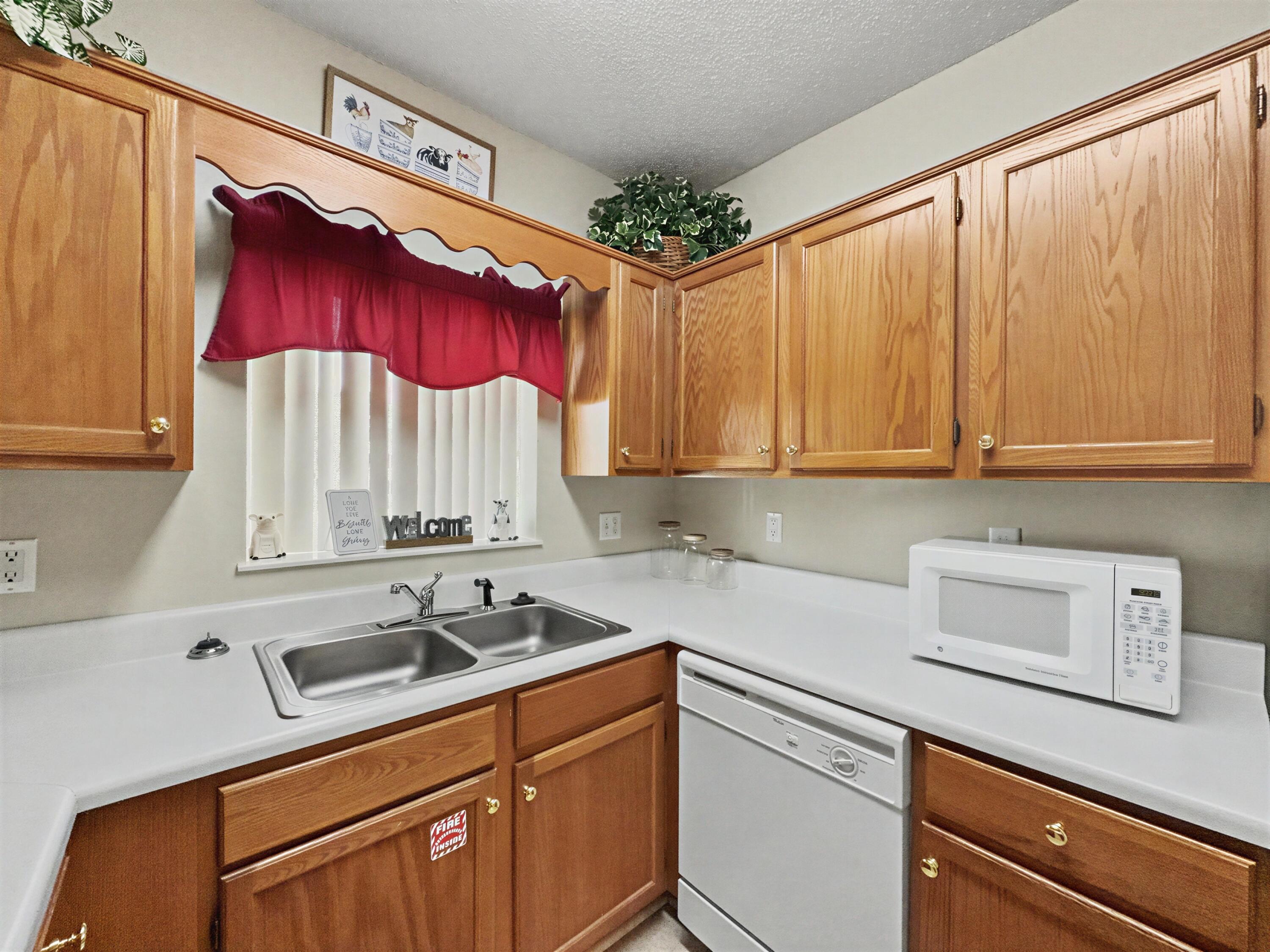 205 Ogle Drive, UNIT 424