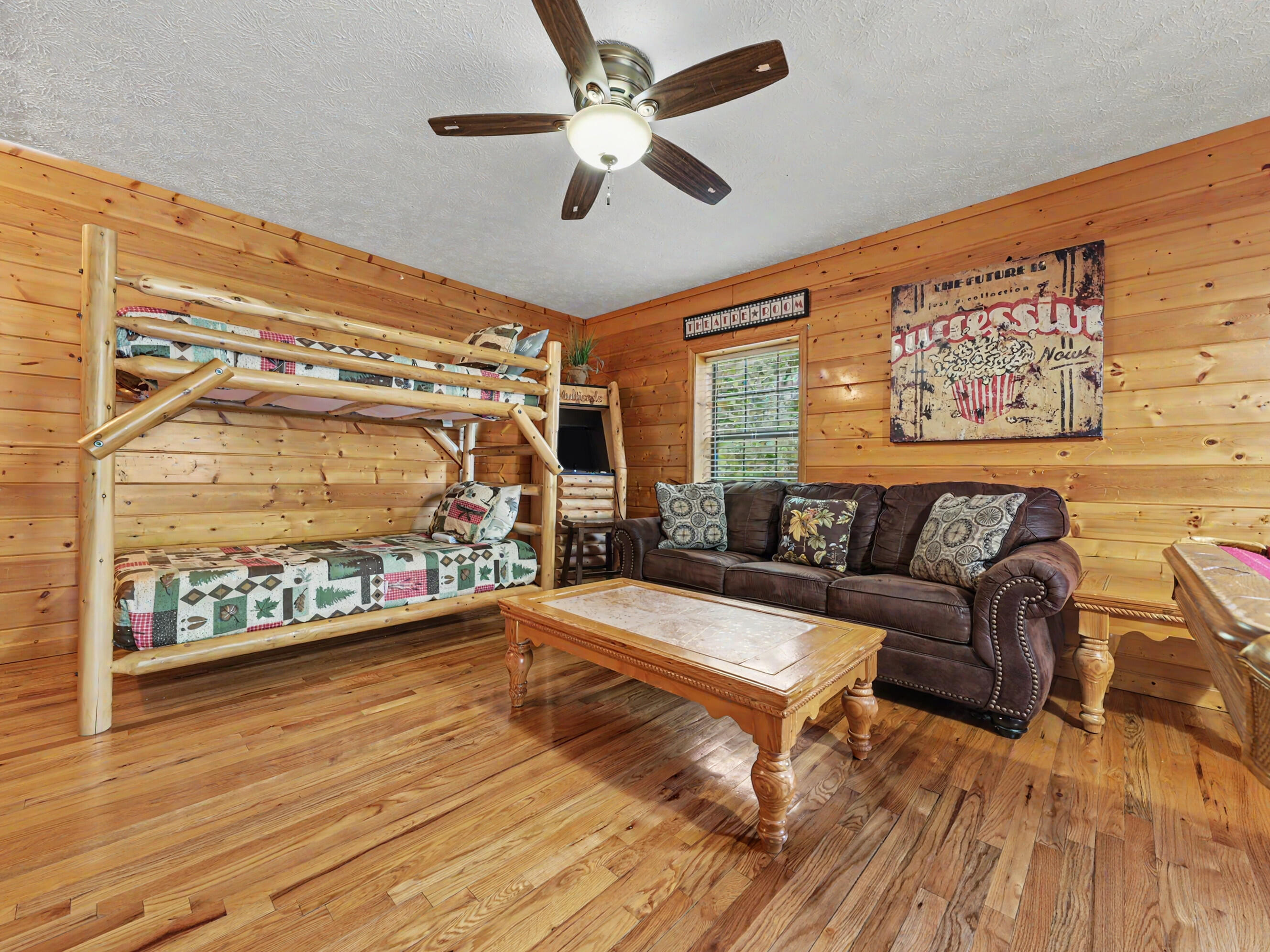 1609 Pinewood Way