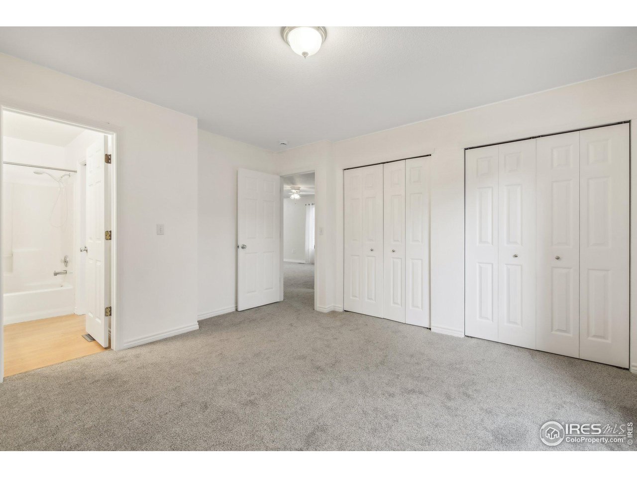 131 Mountain Shadows Ln