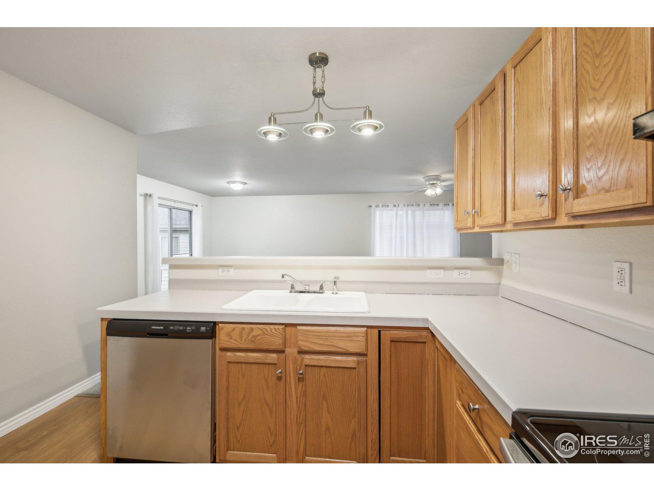 131 Mountain Shadows Ln