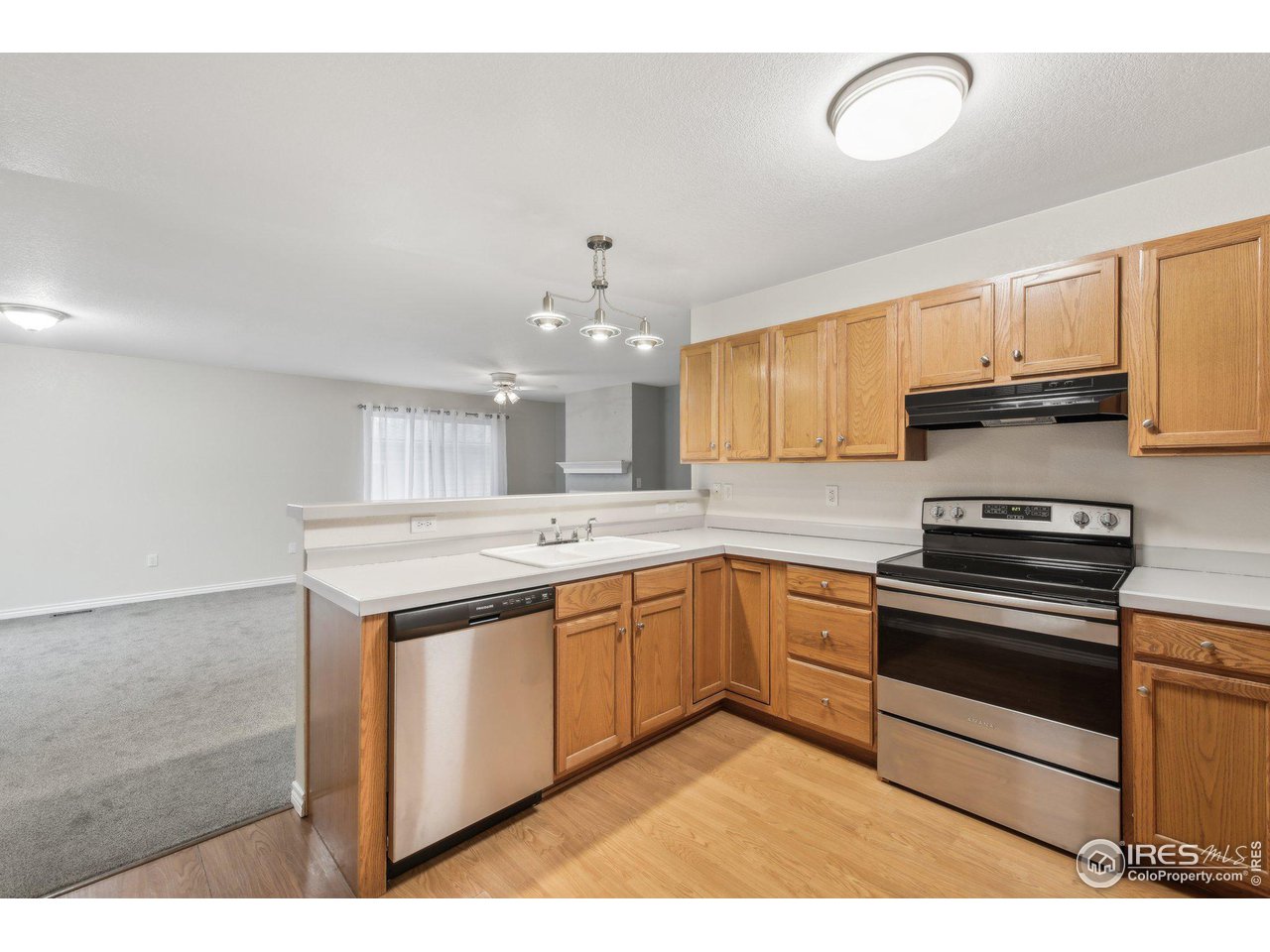 131 Mountain Shadows Ln