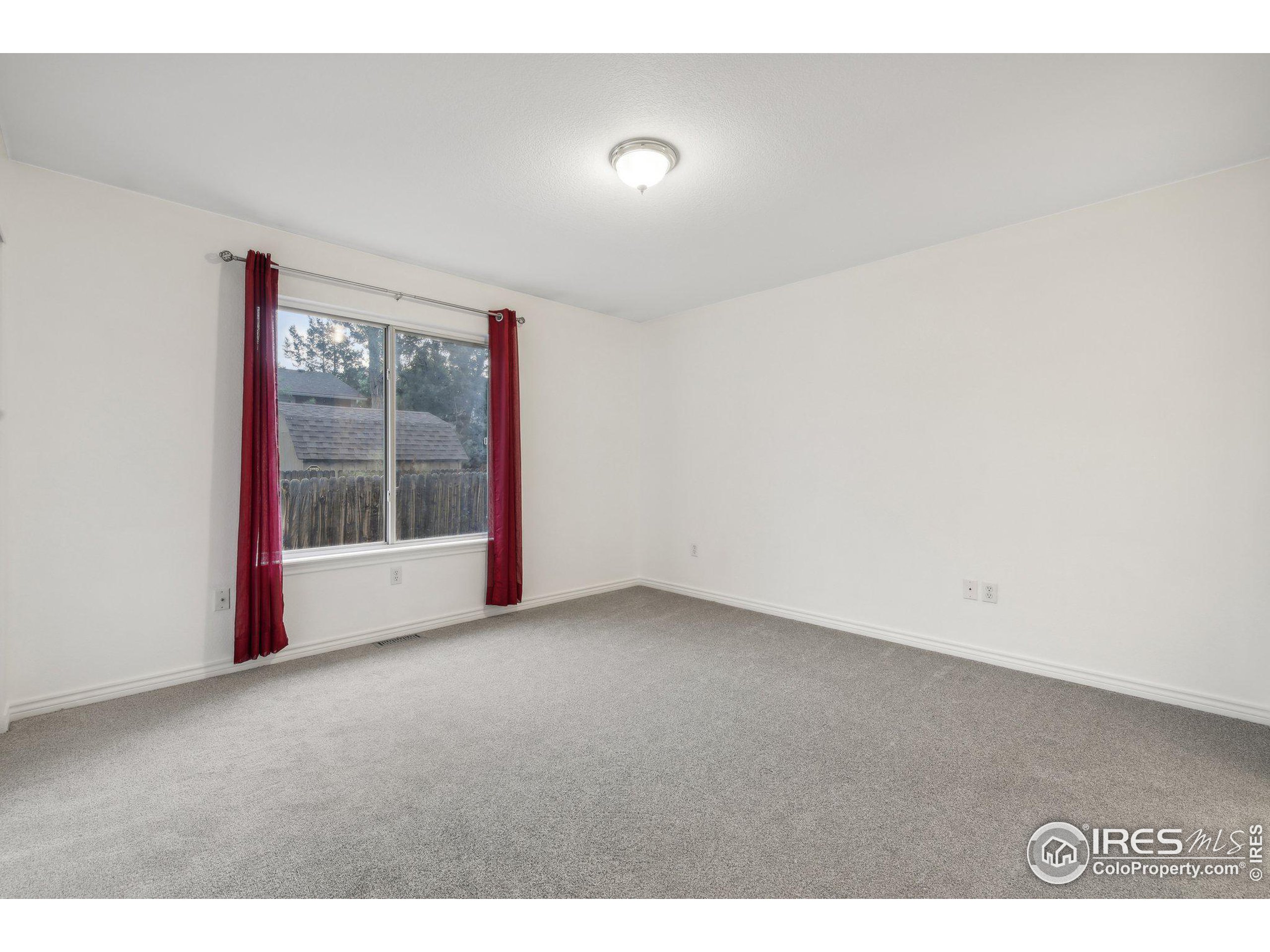 131 Mountain Shadows Ln