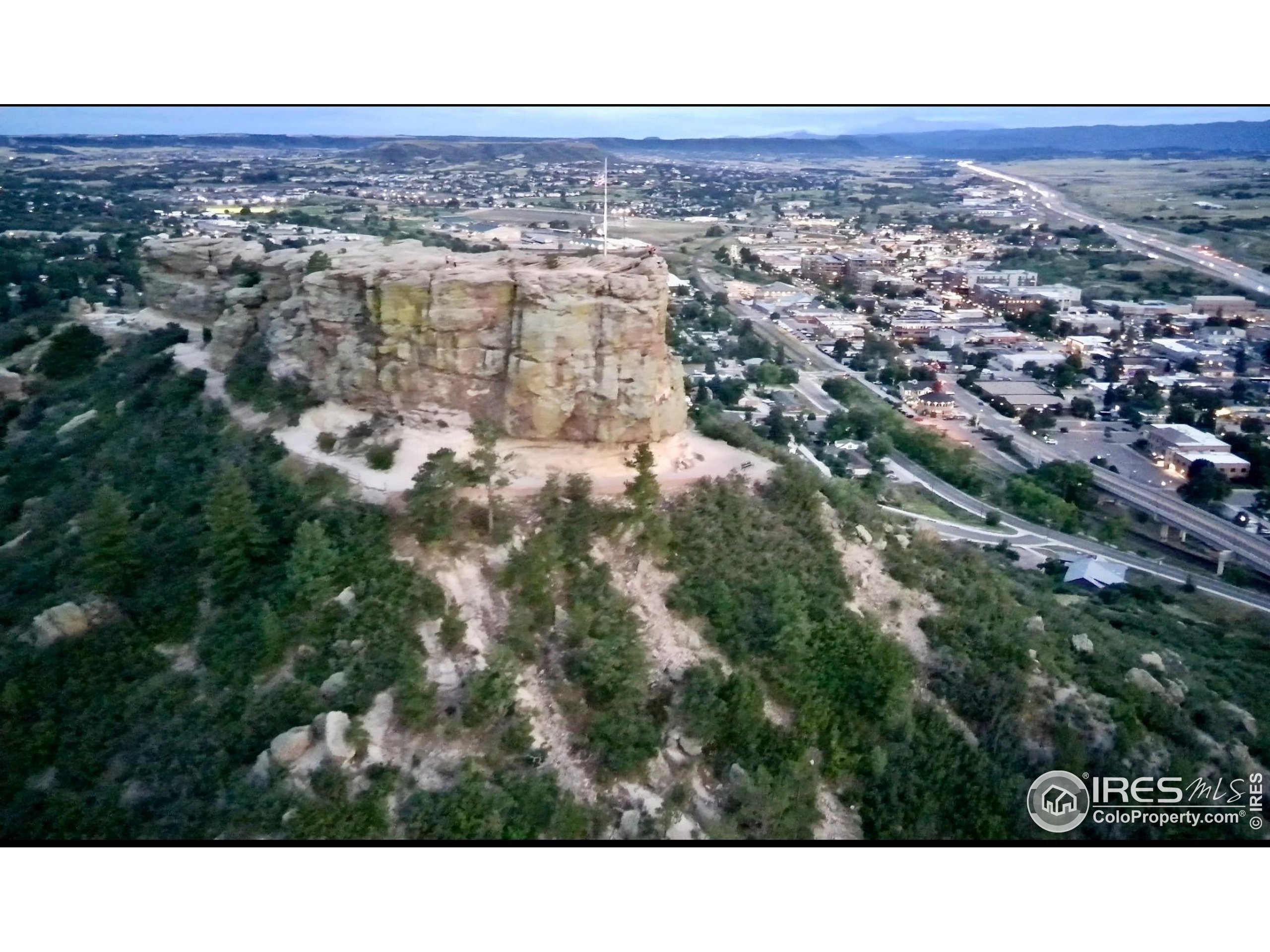 131 Mountain Shadows Ln