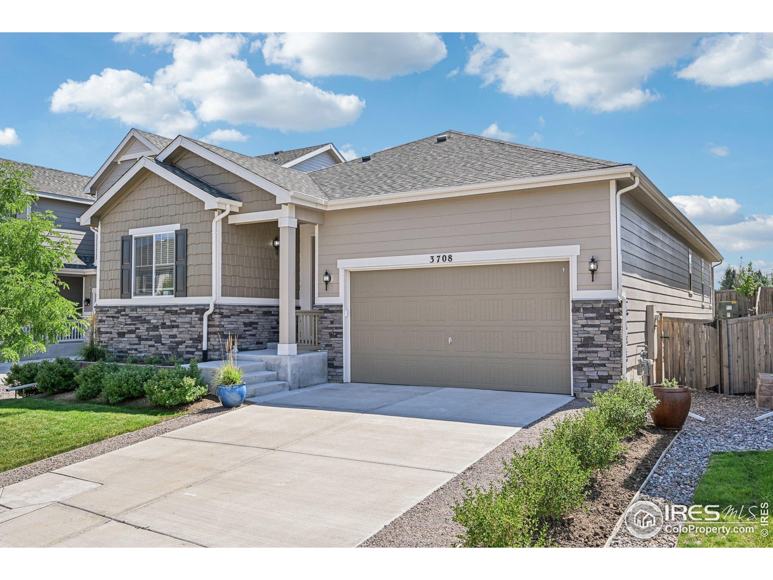 3708 White Rose Loop