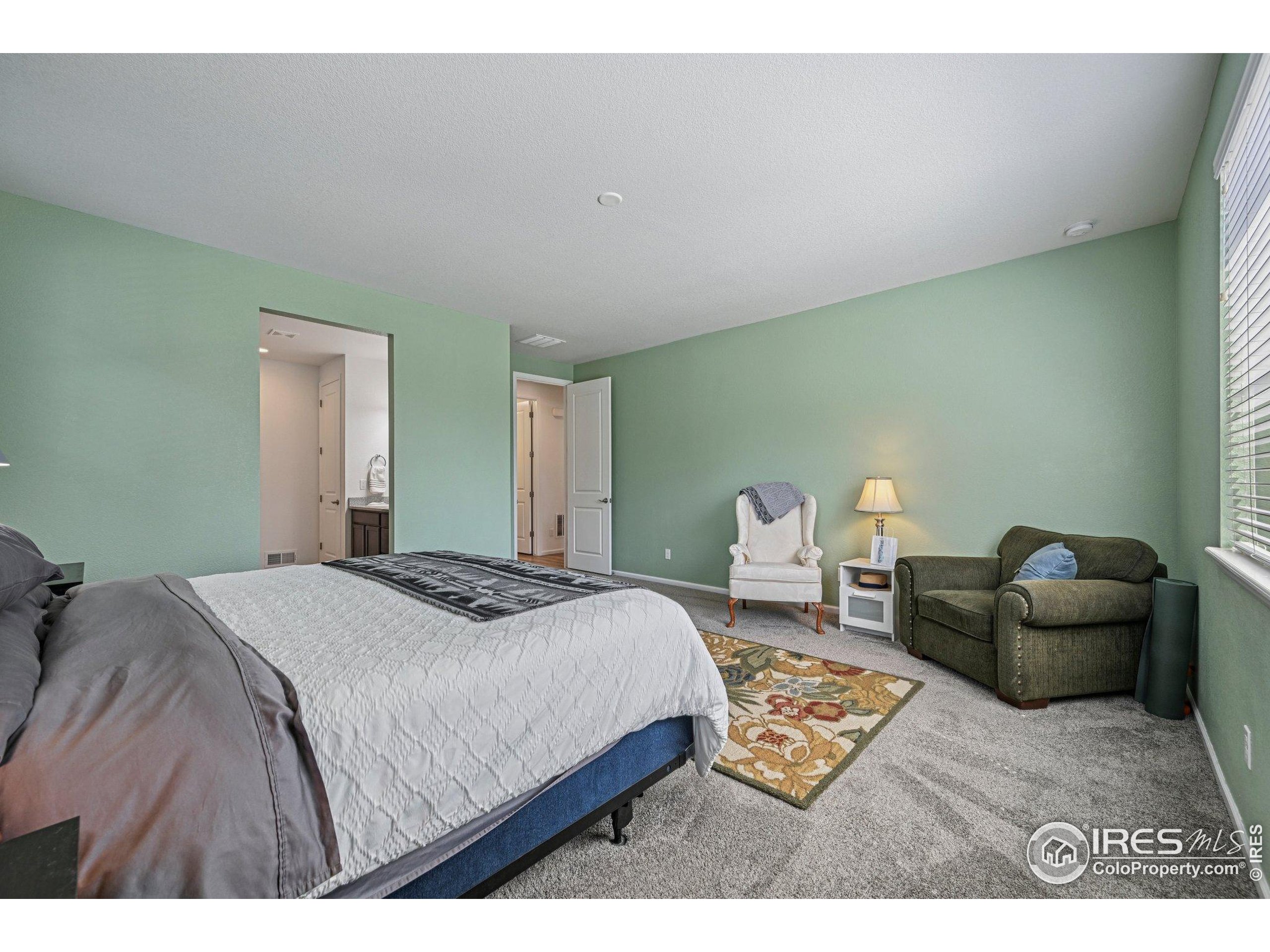 3708 White Rose Loop