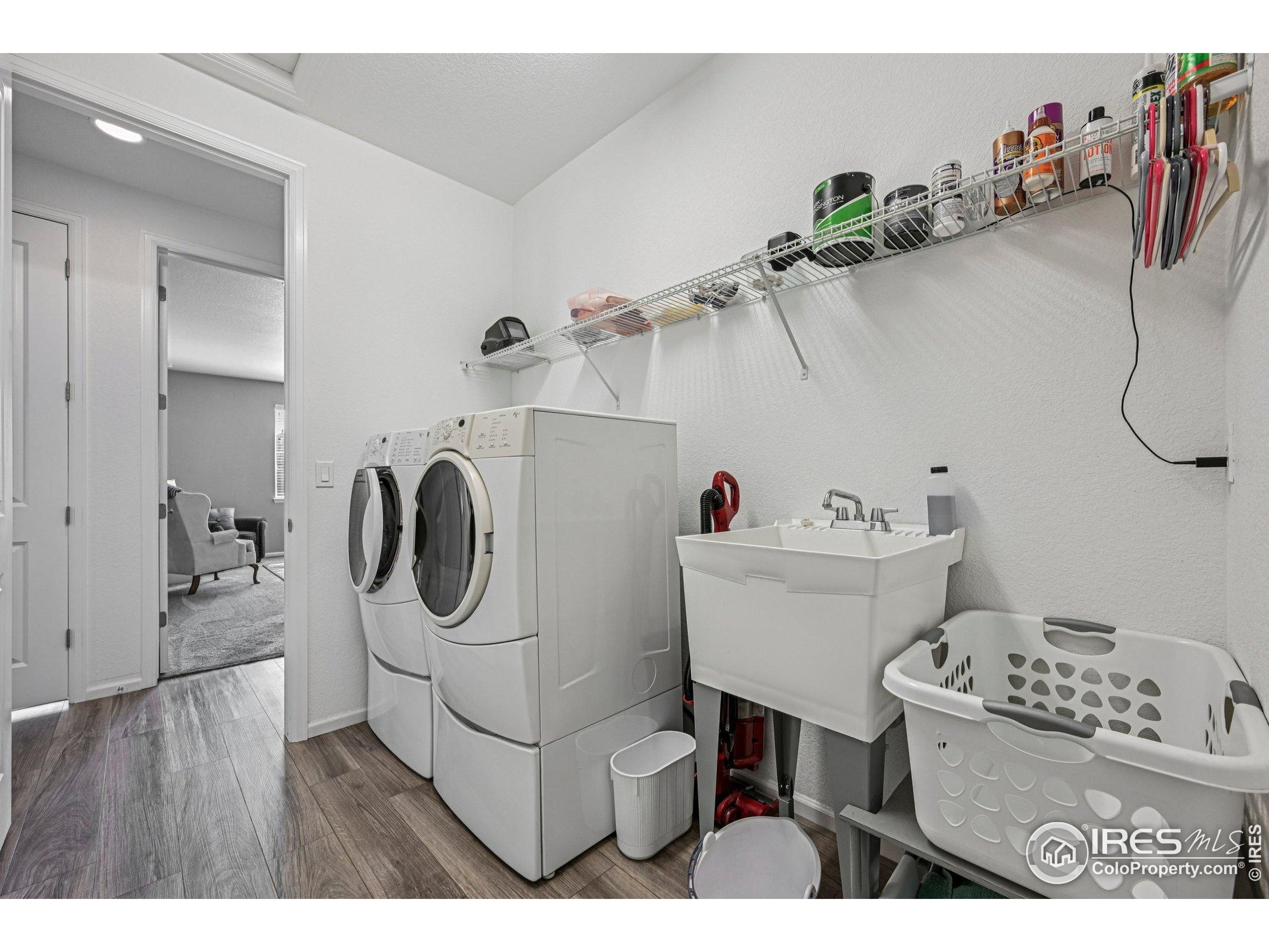 3708 White Rose Loop