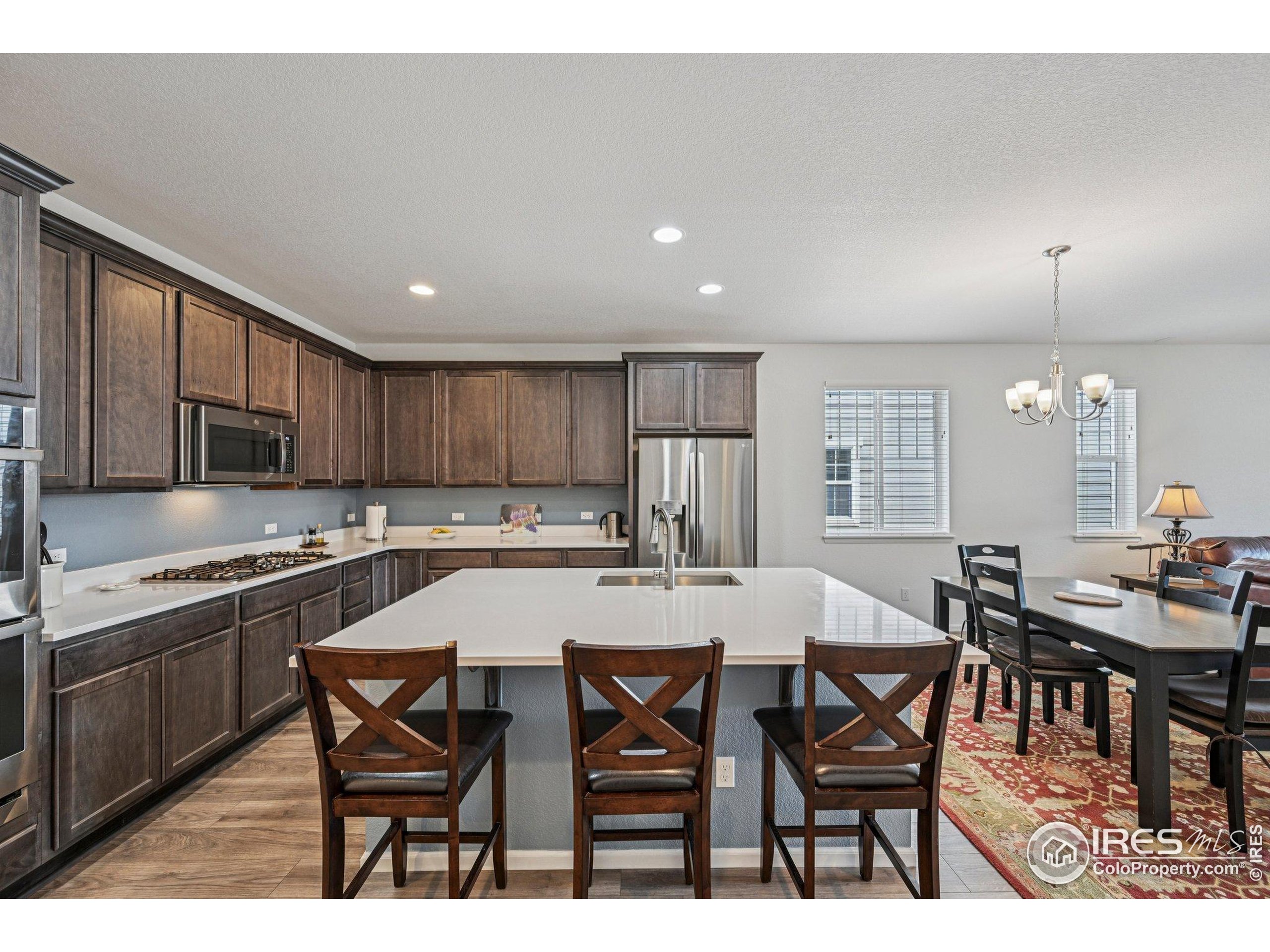 3708 White Rose Loop