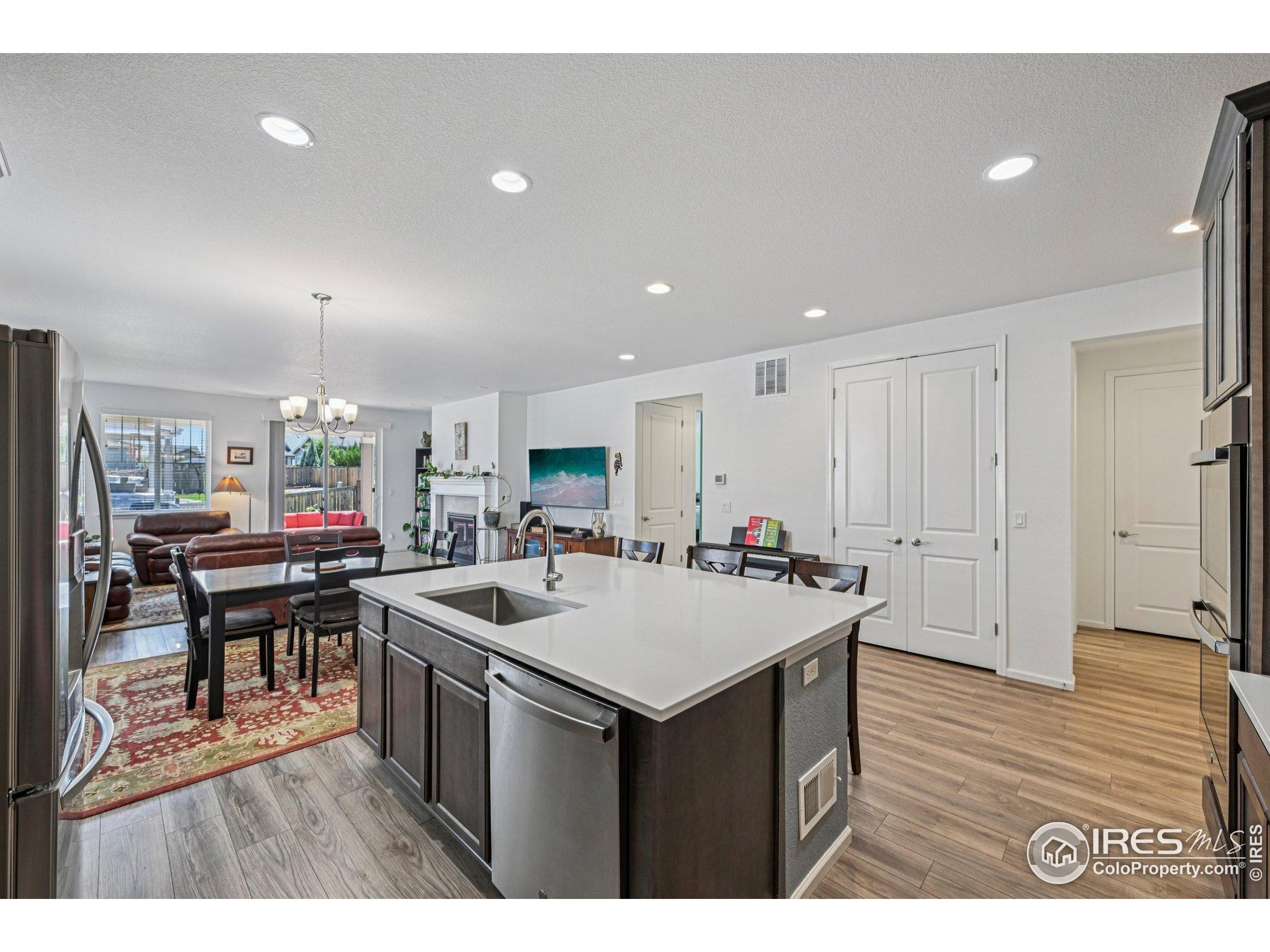 3708 White Rose Loop