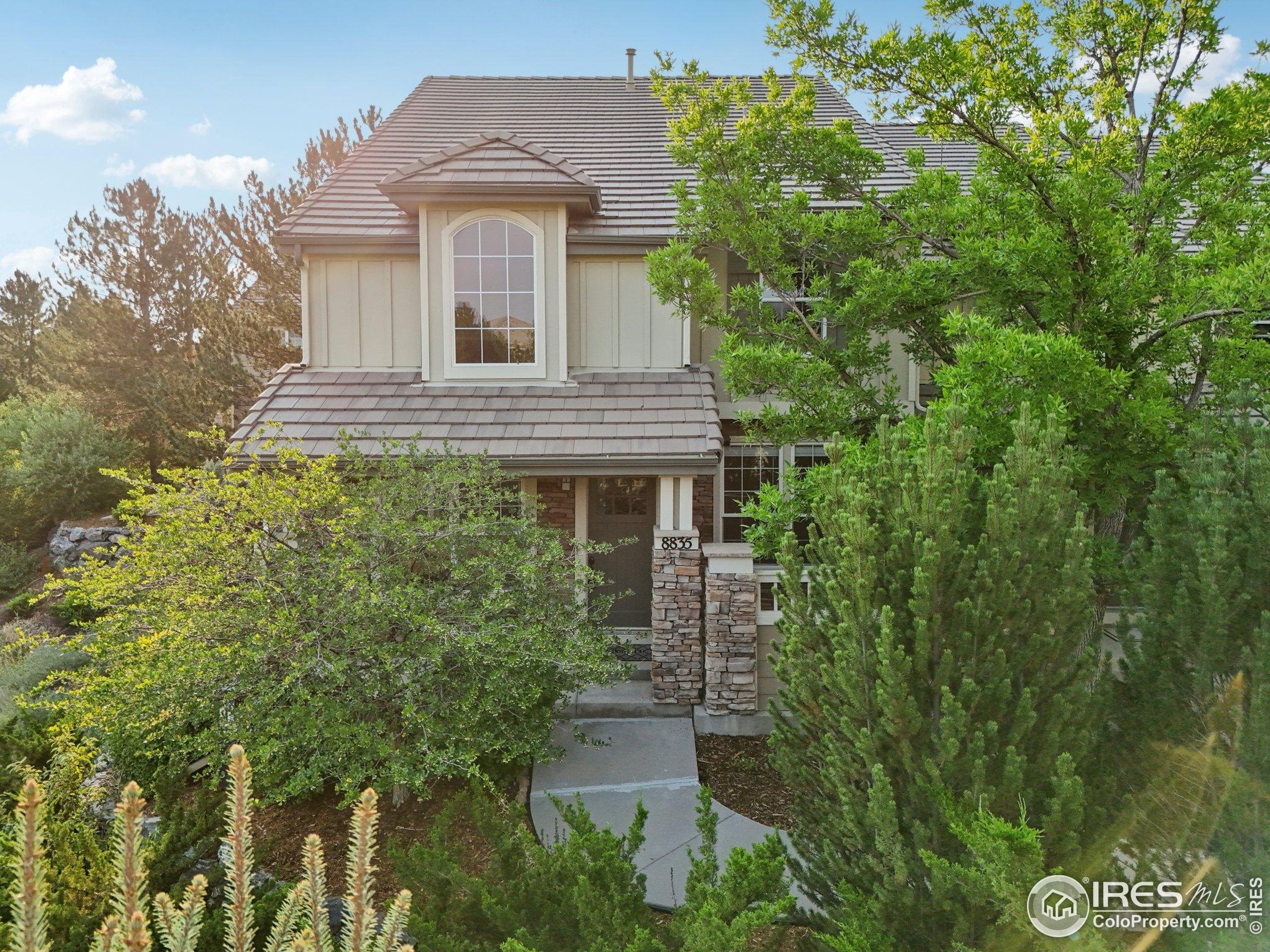 8835 Edinburgh Cir