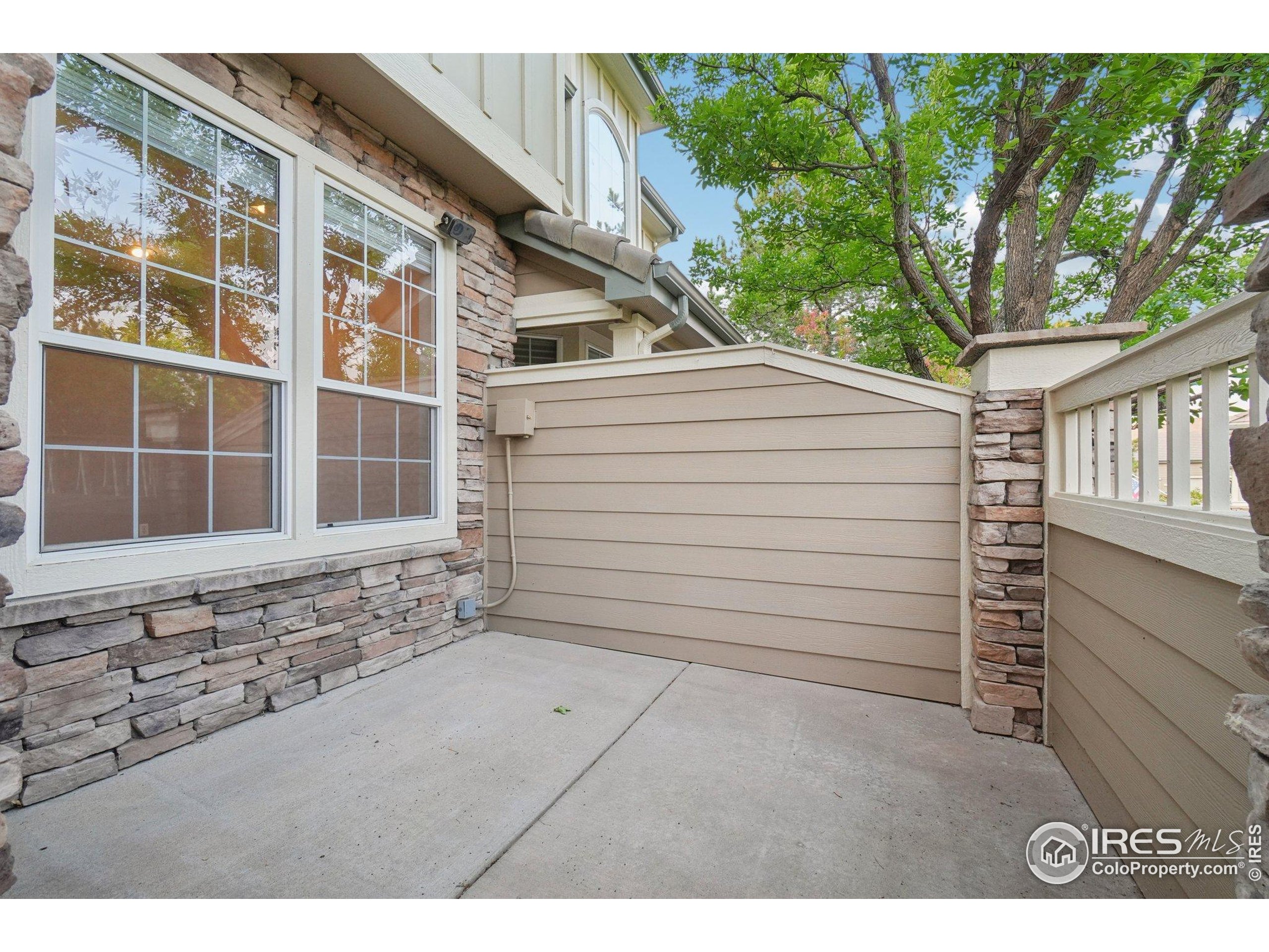 8835 Edinburgh Cir