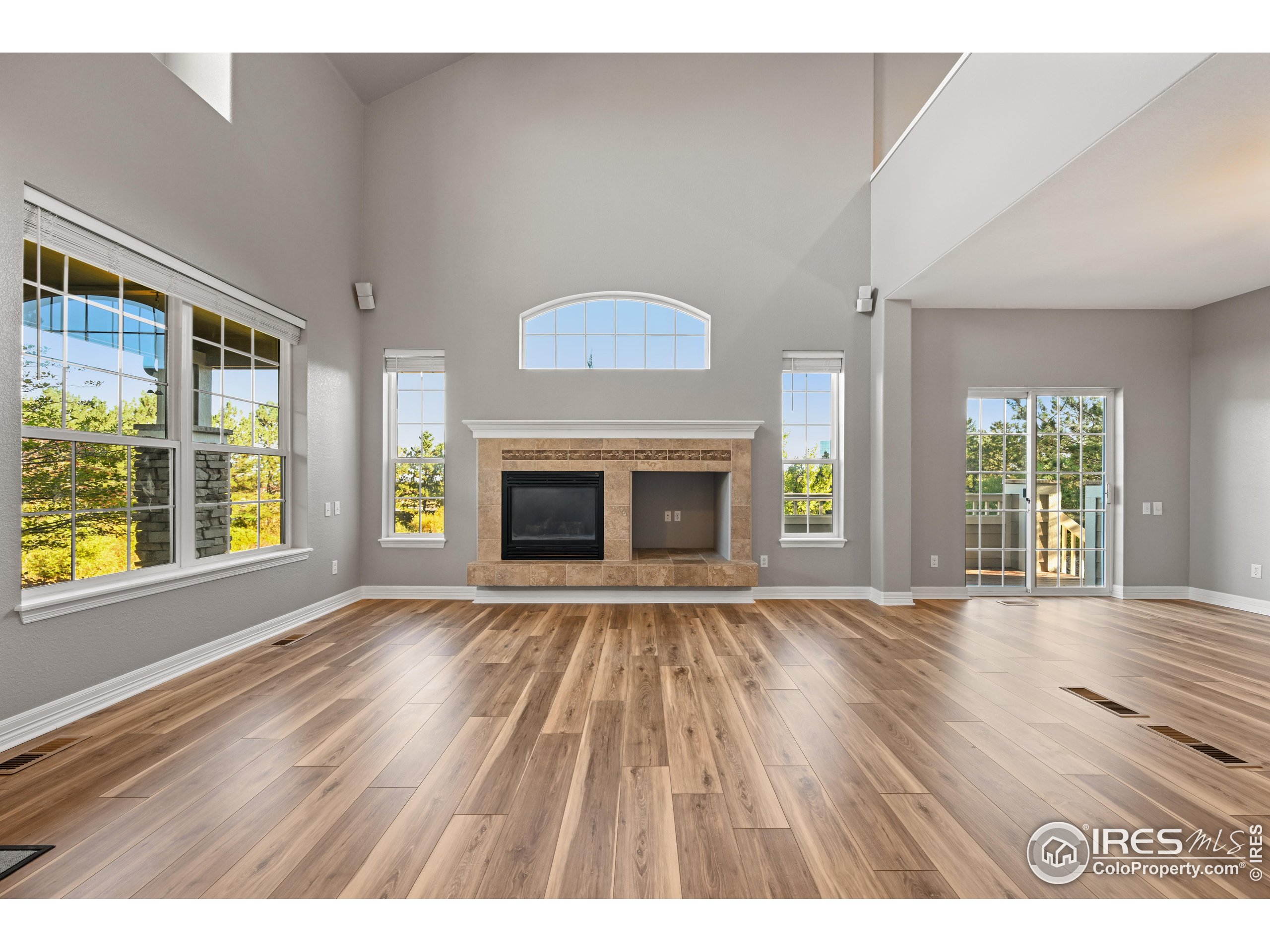 8835 Edinburgh Cir