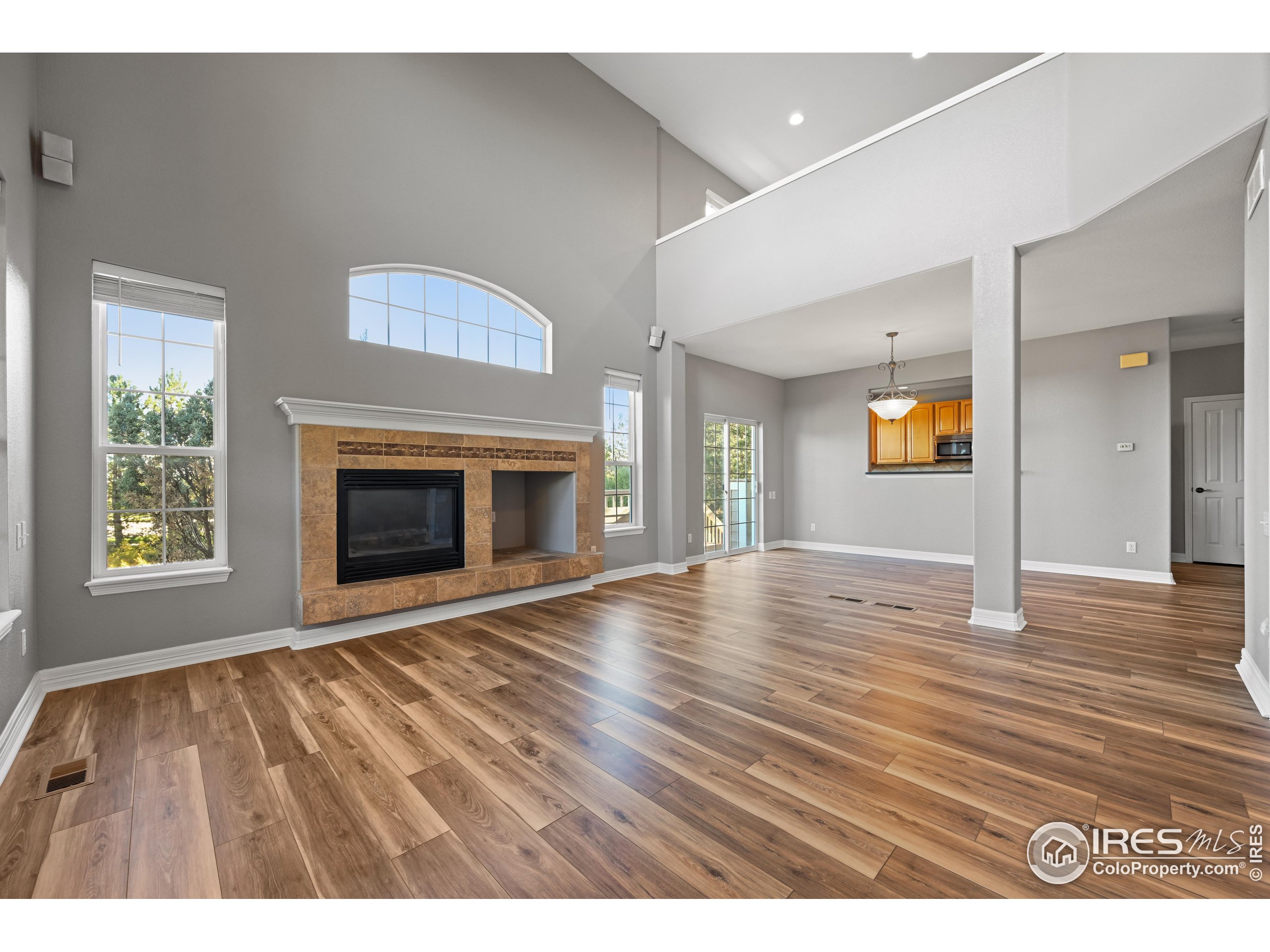 8835 Edinburgh Cir