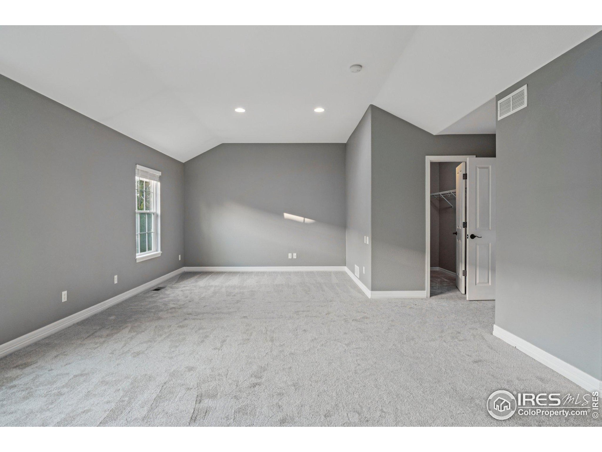 8835 Edinburgh Cir