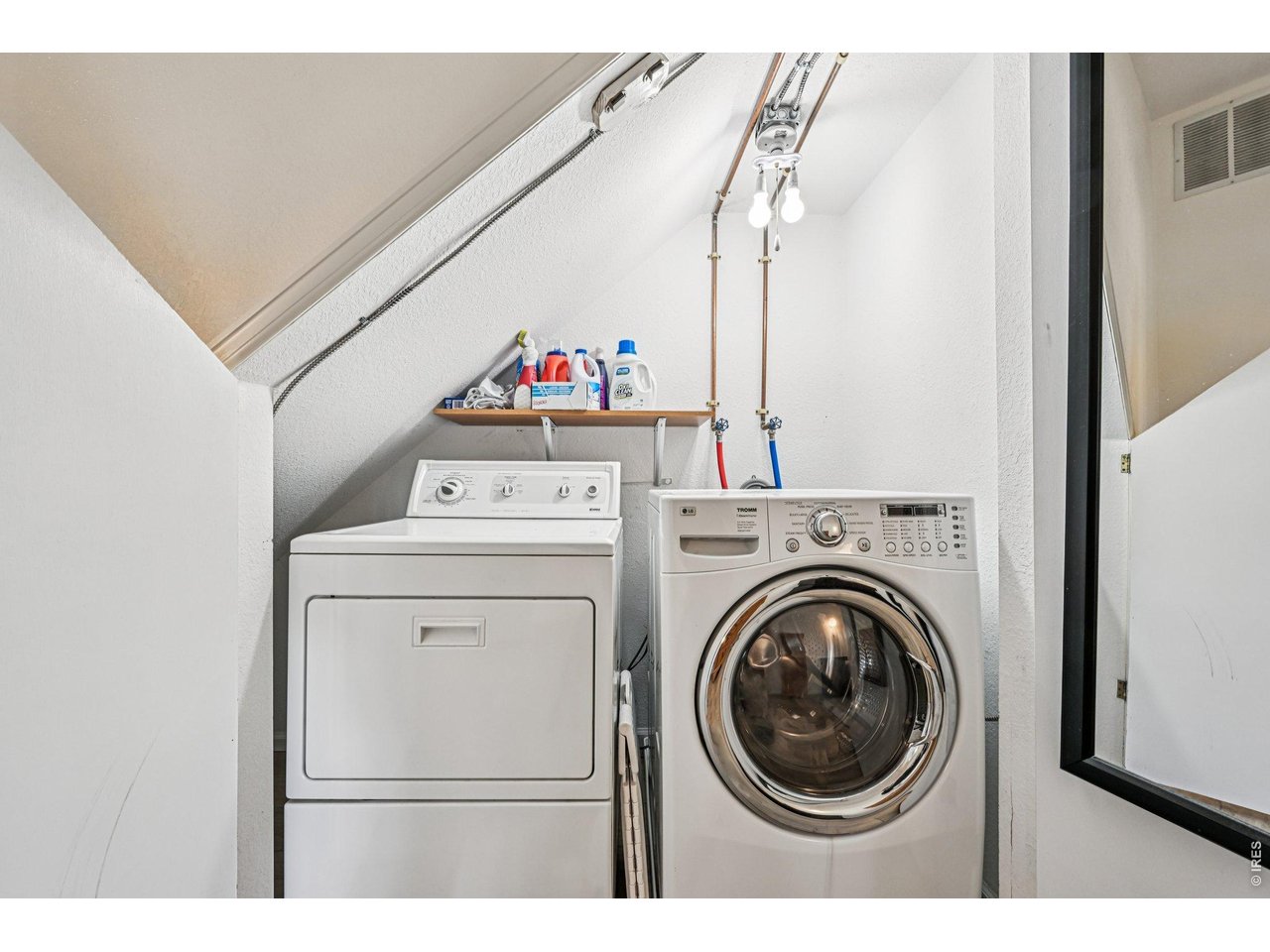 8045 S Wagon Wheel Rd