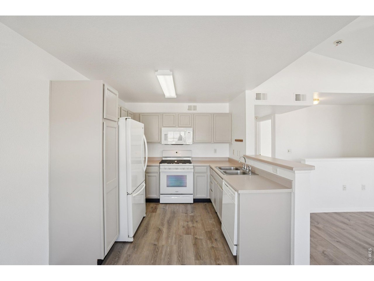 3002 W Elizabeth St 16G