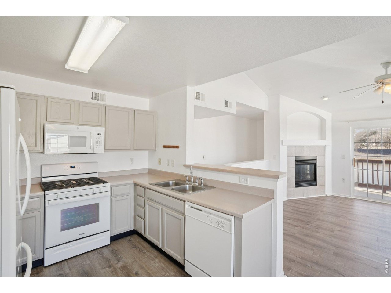 3002 W Elizabeth St 16G