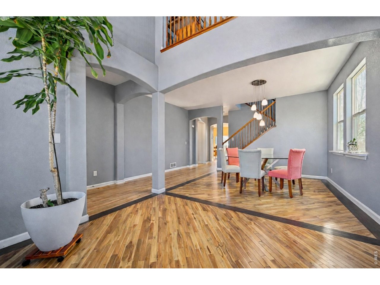 7034 S Fultondale Cir