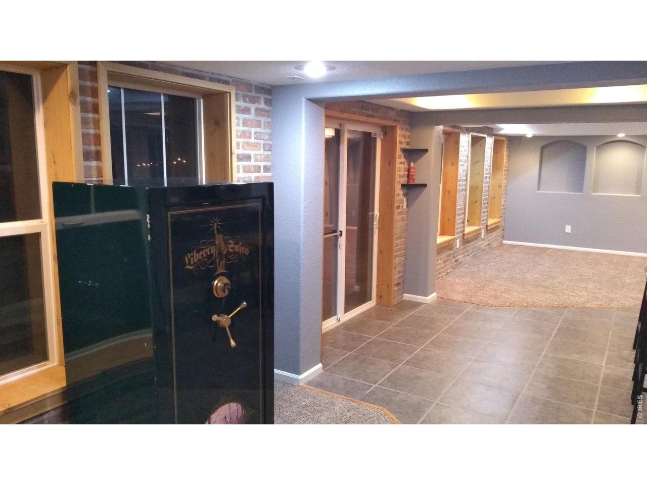 7034 S Fultondale Cir