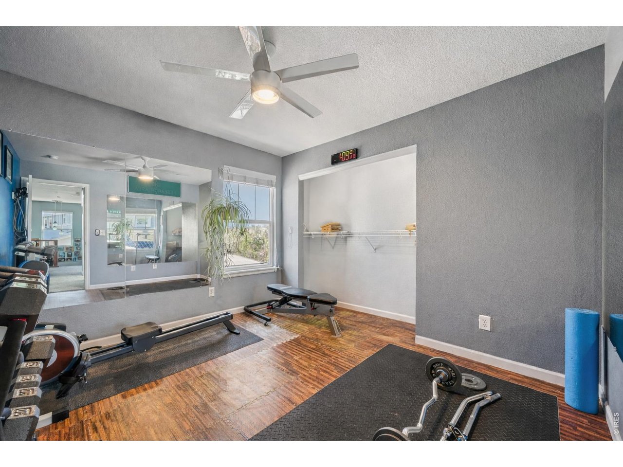 7034 S Fultondale Cir