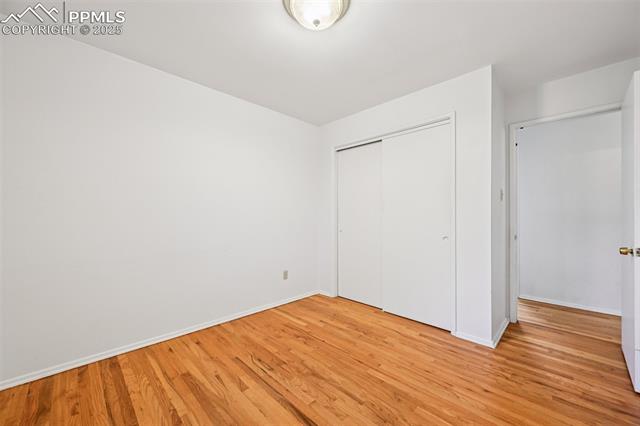 2977 S Oneida Street