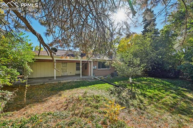 2977 S Oneida Street