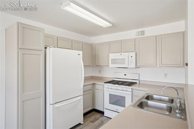 3002 W Elizabeth Street 16G