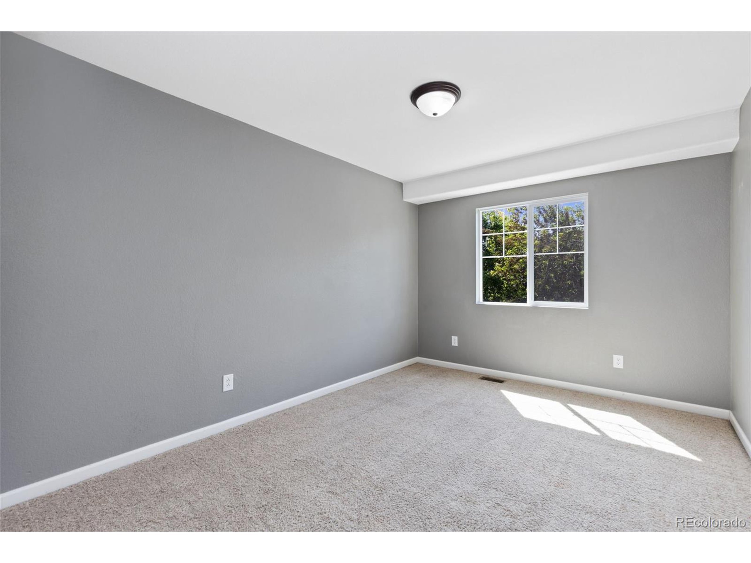 139 N Prairie Falcon Pkwy