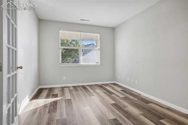 1249 N Monument Drive