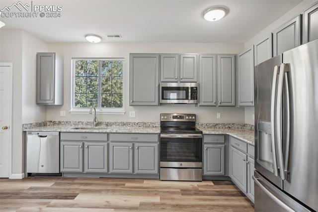 1249 N Monument Drive