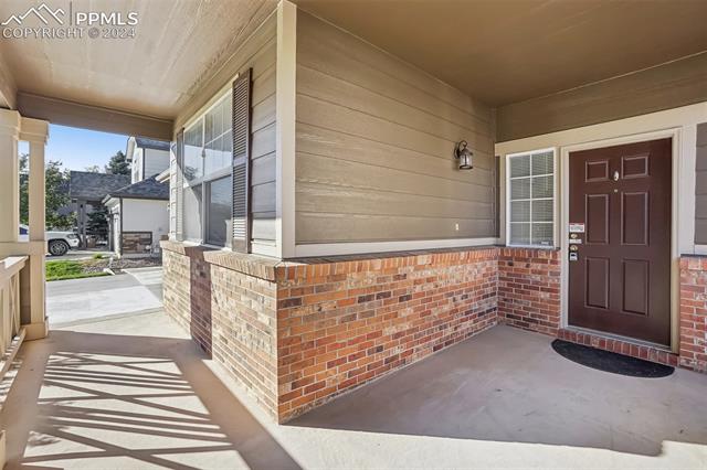 1249 N Monument Drive