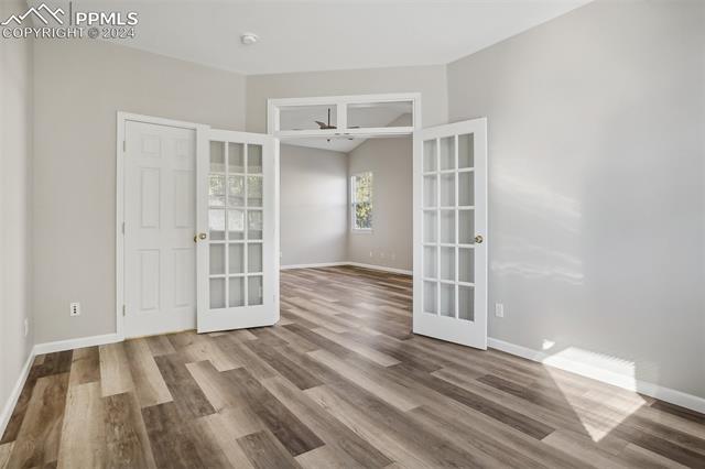 1249 N Monument Drive